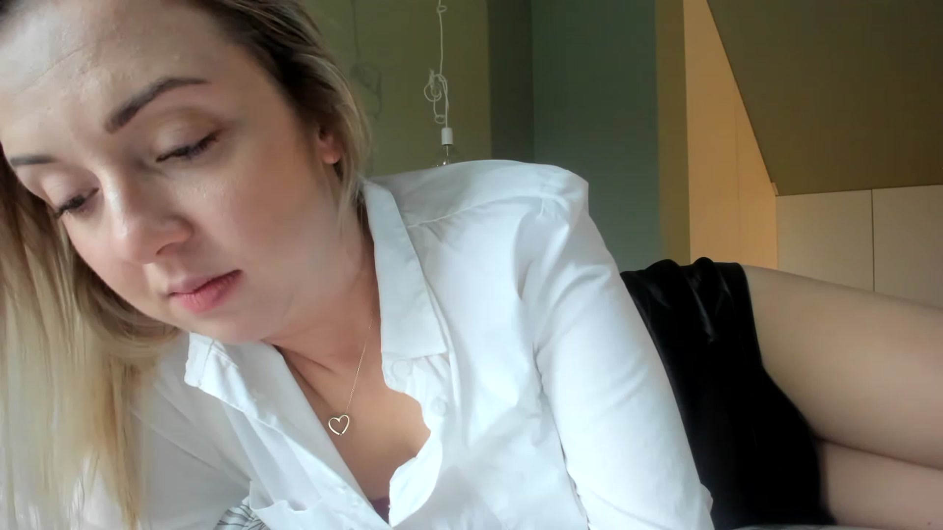 Gallery image thumbnail from AliceSmiley's myfreecams stream on, 12/02/2022, 12:48 image 15 of 20