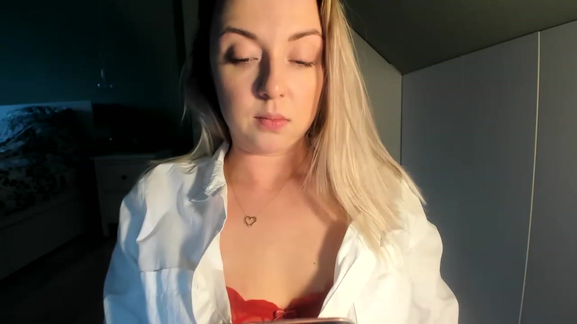 Gallery image thumbnail from AliceSmiley's myfreecams stream on, 12/02/2022, 12:48 image 5 of 20