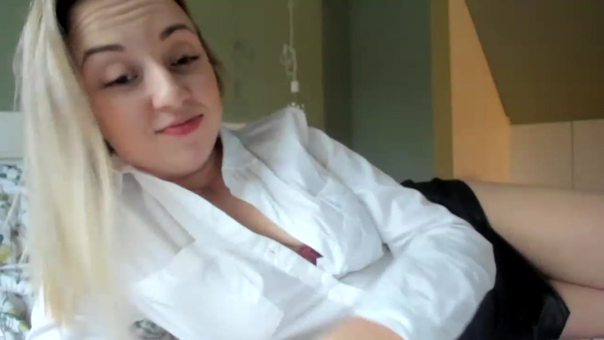 Gallery image thumbnail from AliceSmiley's myfreecams stream on, 12/02/2022, 12:48 image 19 of 20