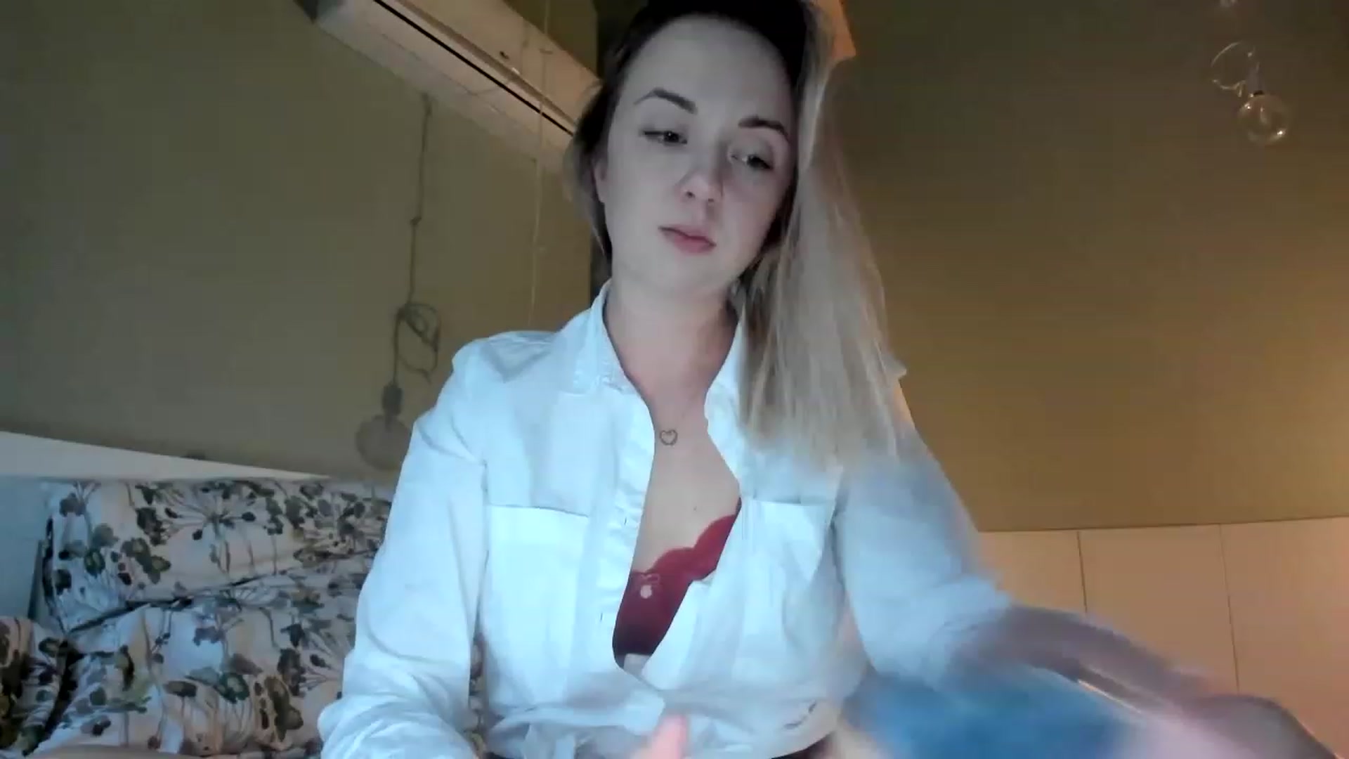 Gallery image thumbnail from AliceSmiley's myfreecams stream on, 12/02/2022, 14:37 image 15 of 20