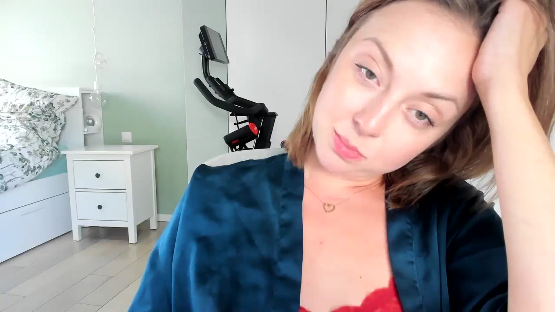 Gallery image thumbnail from AliceSmiley's myfreecams stream on, 09/29/2023, 11:08 image 15 of 20