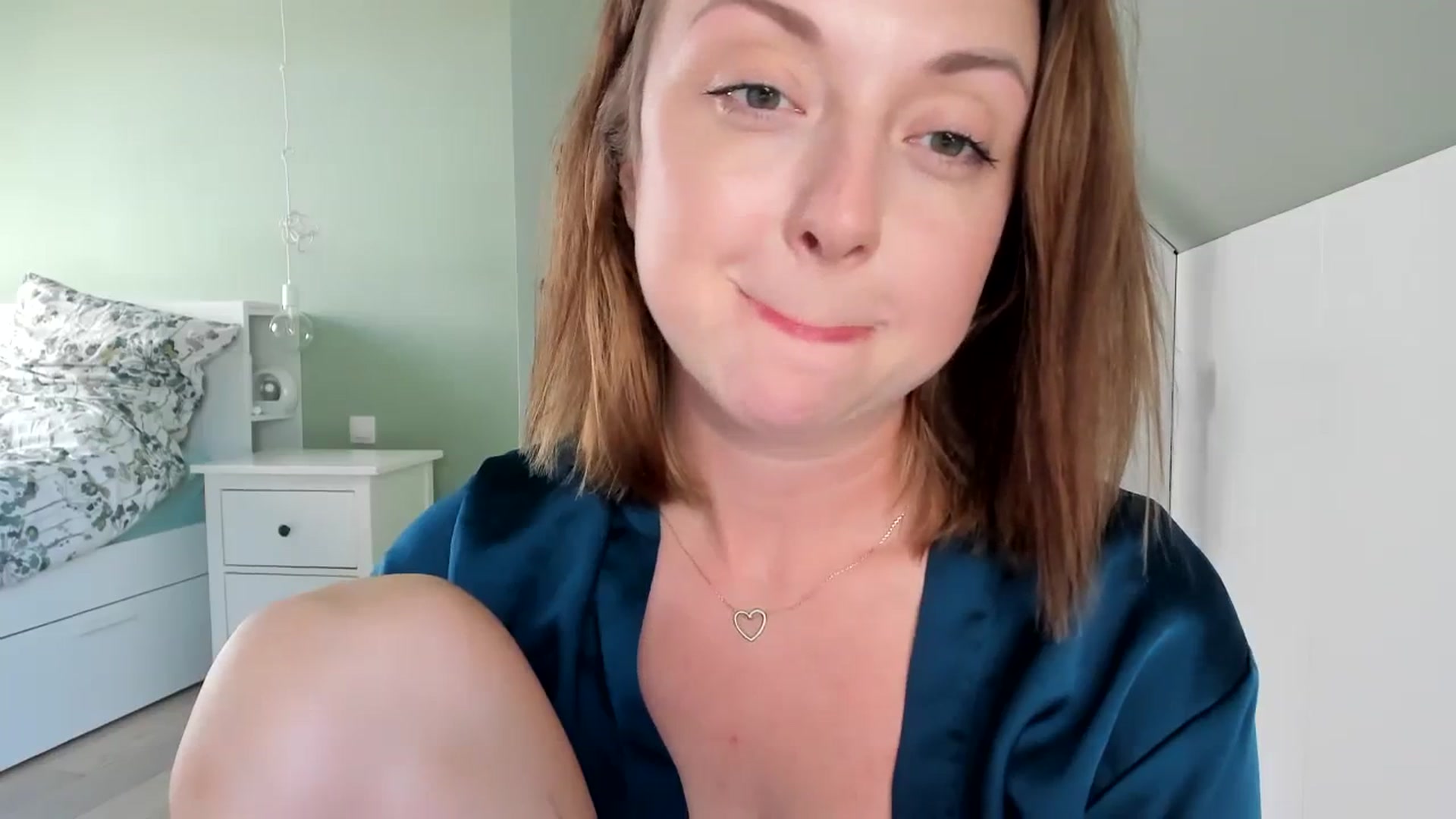Gallery image thumbnail from AliceSmiley's myfreecams stream on, 09/29/2023, 11:08 image 5 of 20
