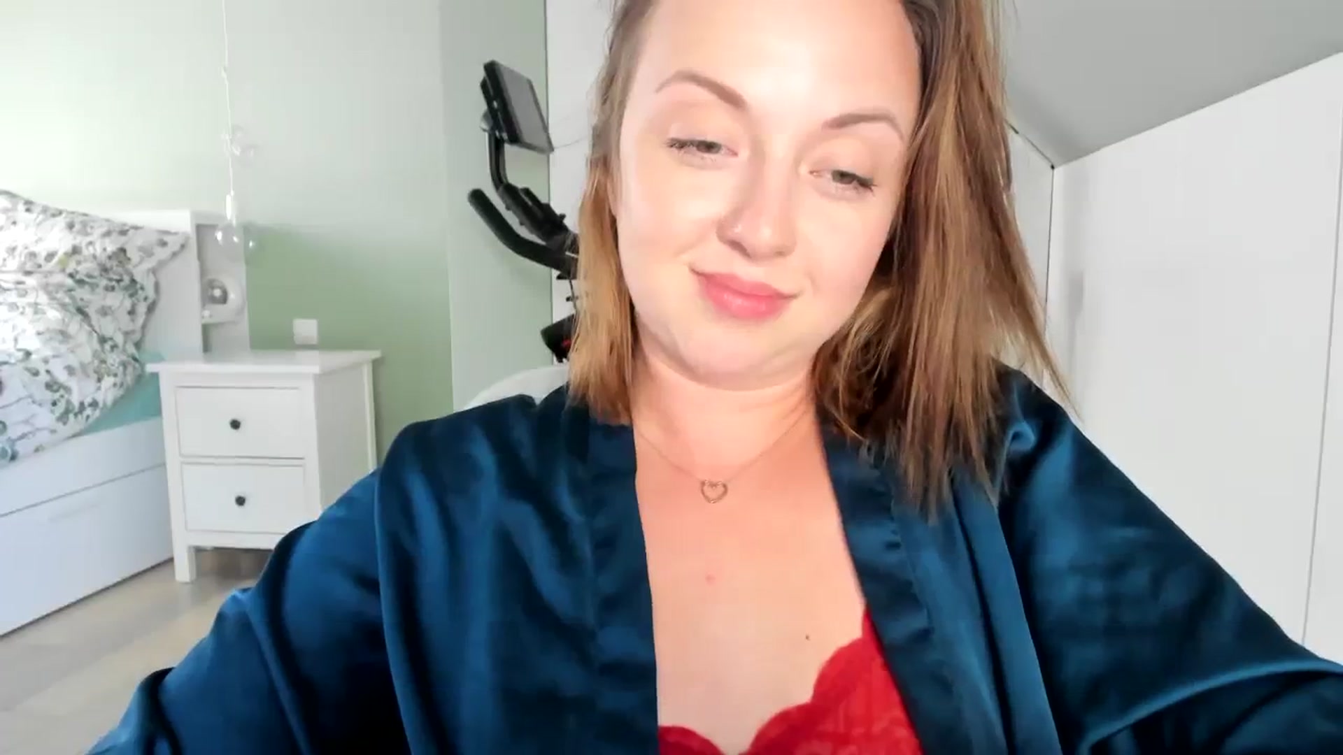 Gallery image thumbnail from AliceSmiley's myfreecams stream on, 09/29/2023, 11:08 image 16 of 20