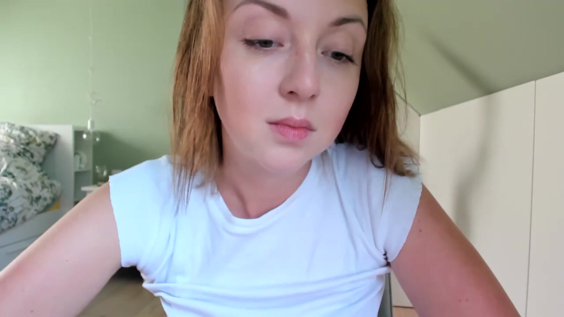 Gallery image thumbnail from AliceSmiley's myfreecams stream on, 10/06/2023, 09:17 image 5 of 20