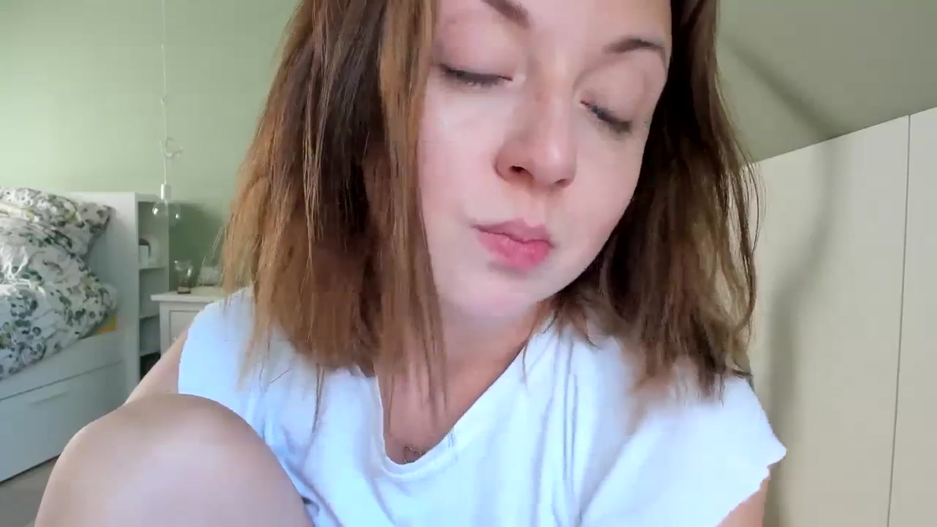 Gallery image thumbnail from AliceSmiley's myfreecams stream on, 10/06/2023, 11:30 image 3 of 20