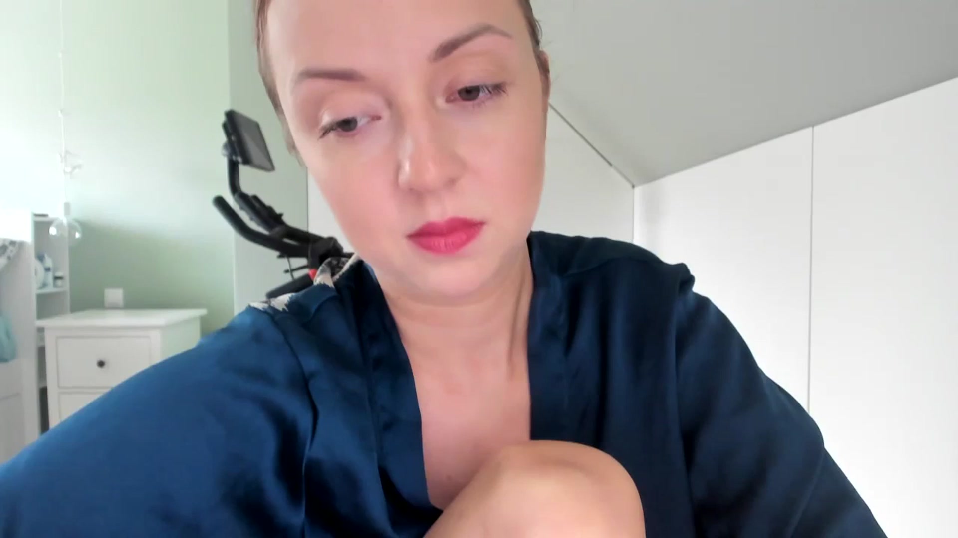 Gallery image thumbnail from AliceSmiley's myfreecams stream on, 11/14/2023, 10:25 image 4 of 20
