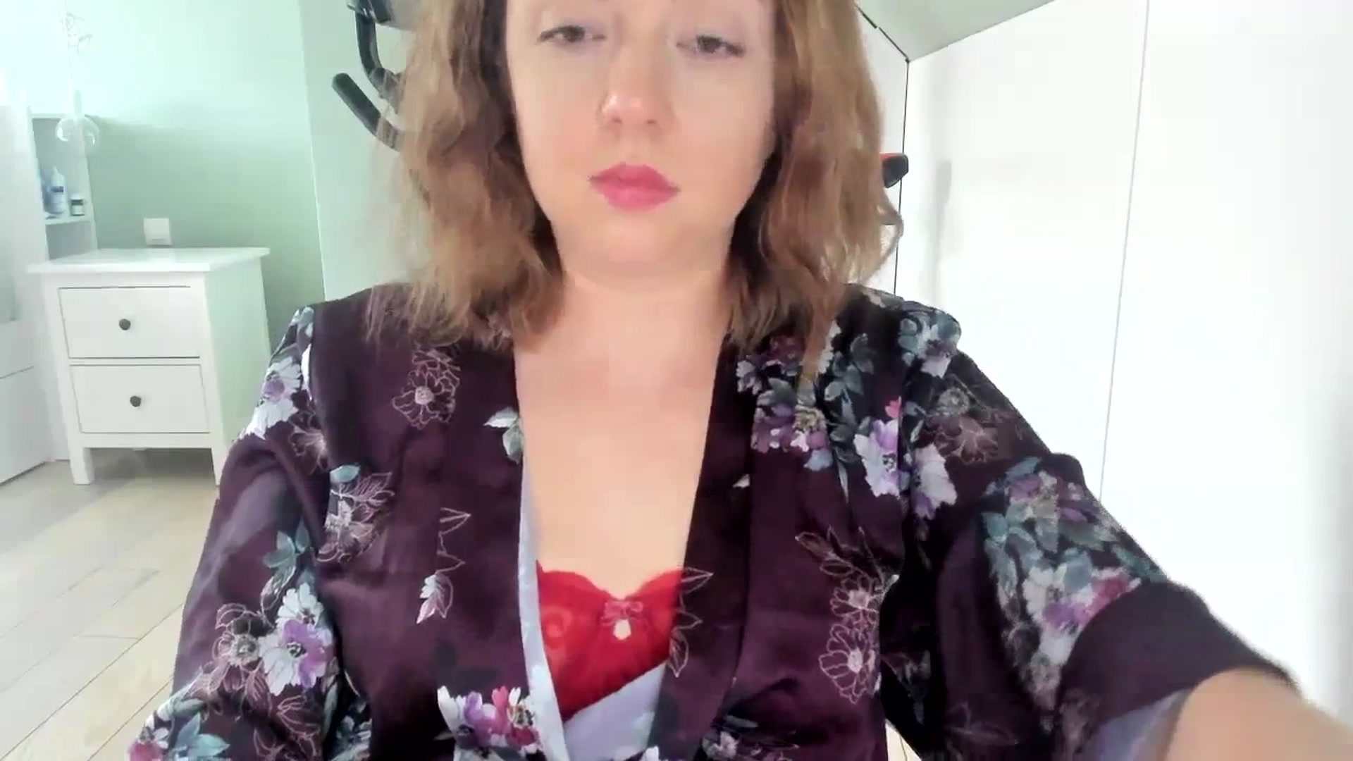 Gallery image thumbnail from AliceSmiley's myfreecams stream on, 11/17/2023, 10:58 image 10 of 20