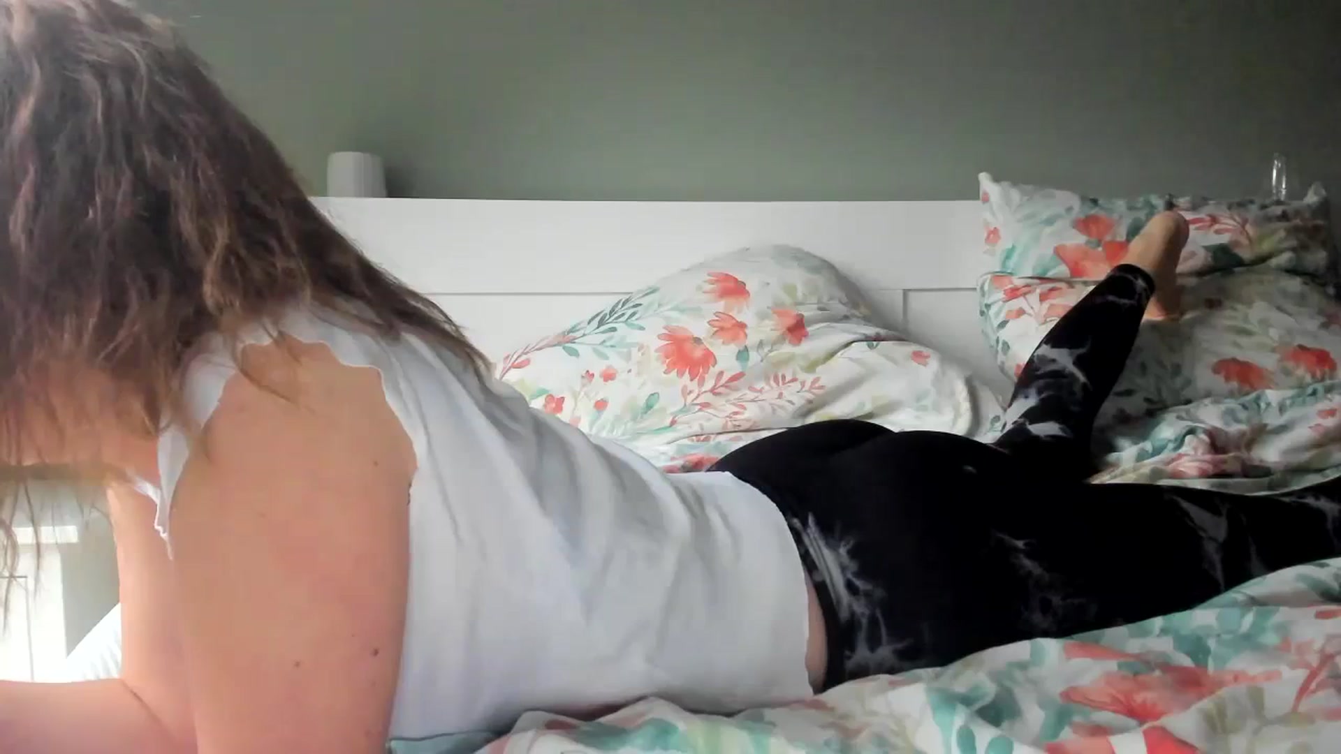 Gallery image thumbnail from AliceSmiley's myfreecams stream on, 11/17/2023, 13:27 image 18 of 20