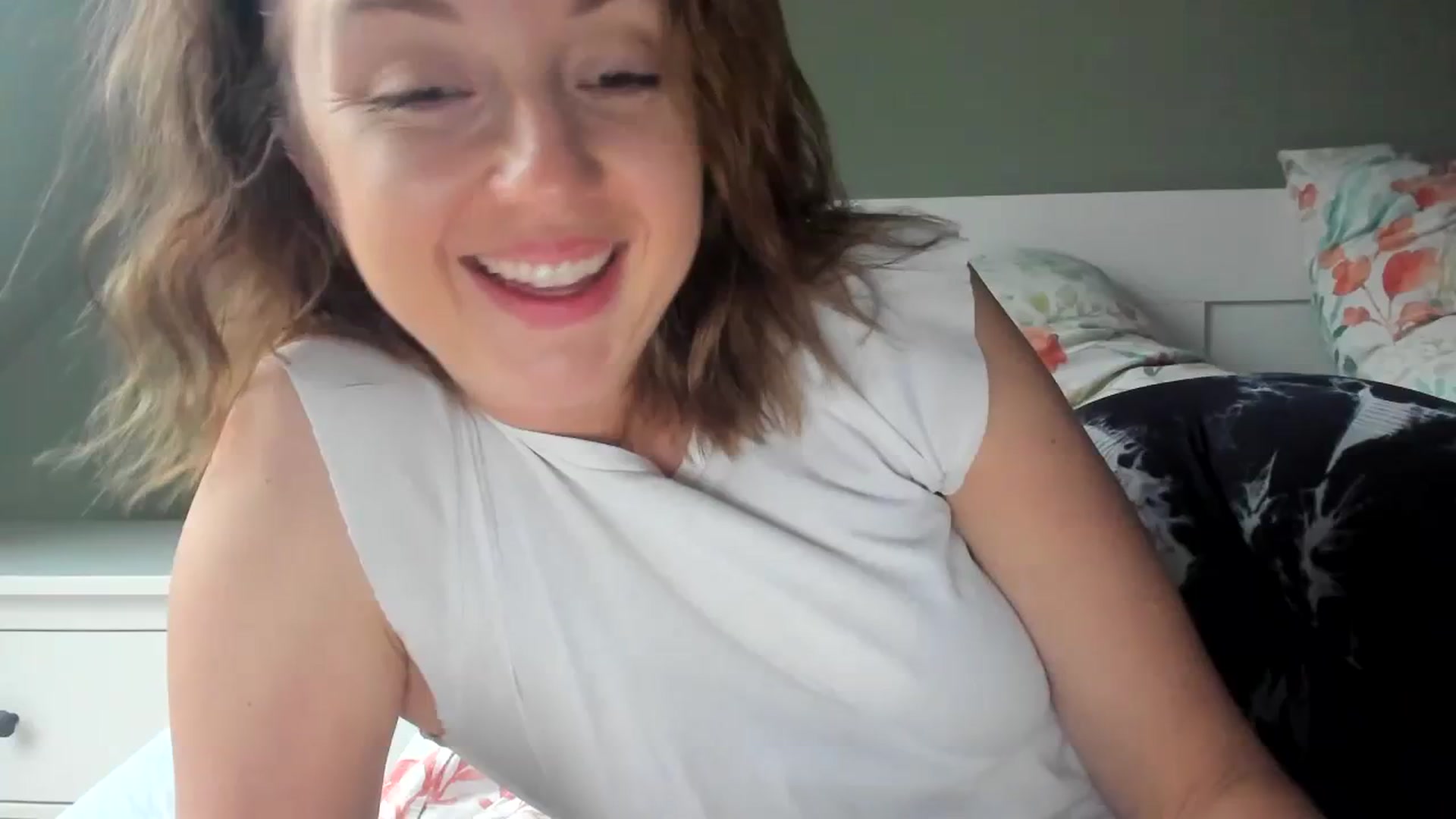 Gallery image thumbnail from AliceSmiley's myfreecams stream on, 11/17/2023, 13:27 image 8 of 20