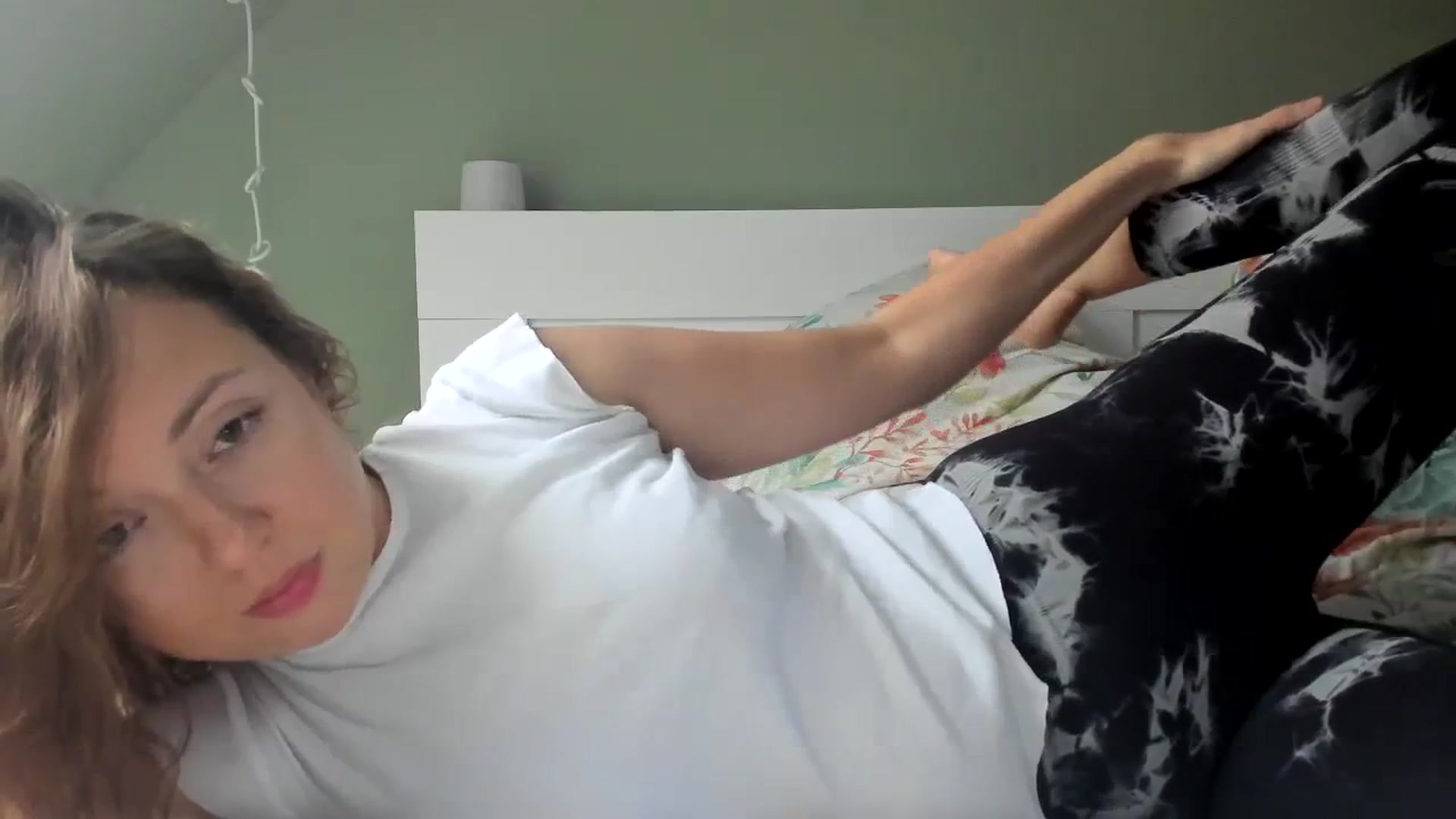 Gallery image thumbnail from AliceSmiley's myfreecams stream on, 11/17/2023, 13:27 image 11 of 20