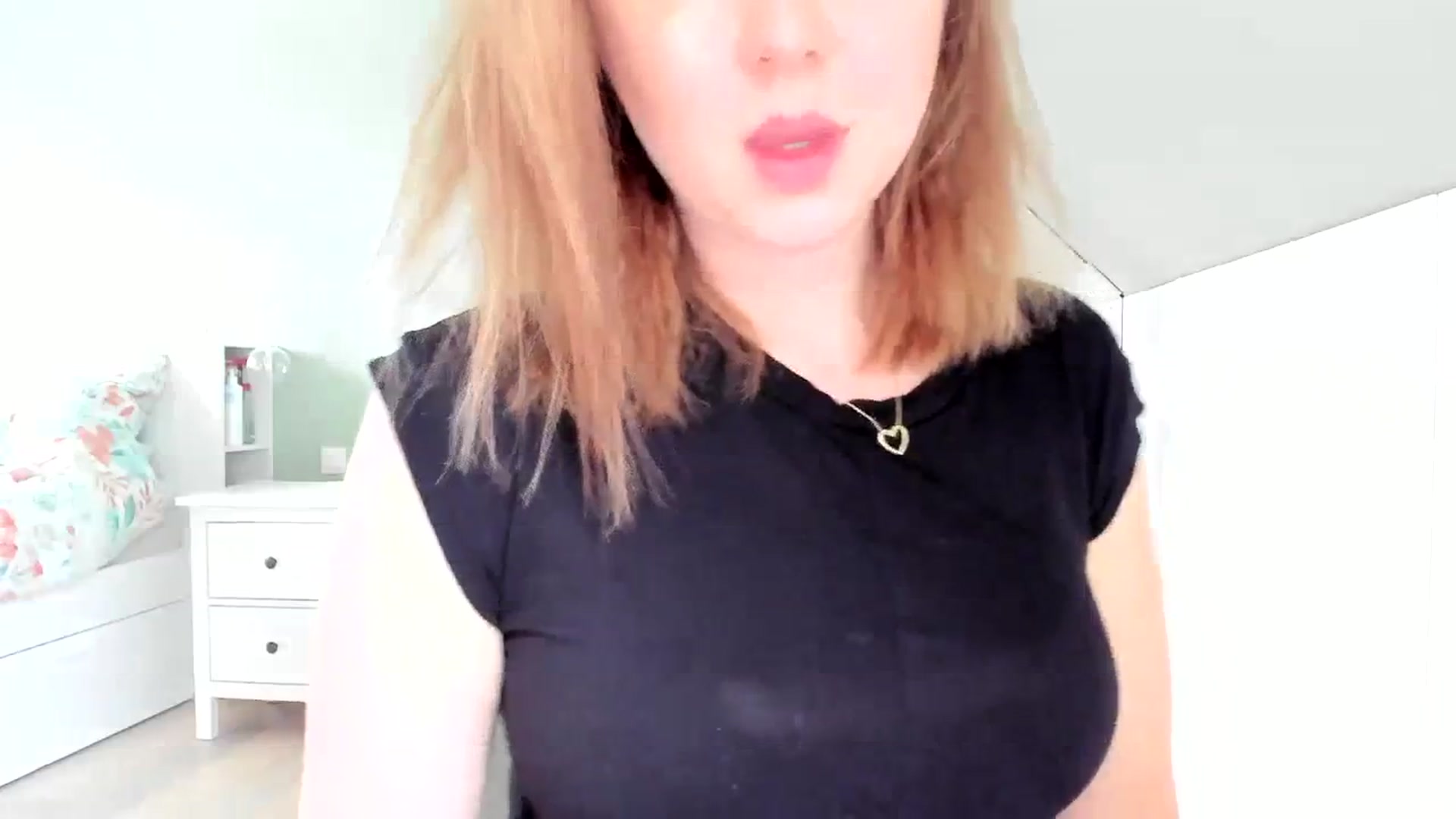 Gallery image thumbnail from AliceSmiley's myfreecams stream on, 01/22/2024, 11:56 image 8 of 20