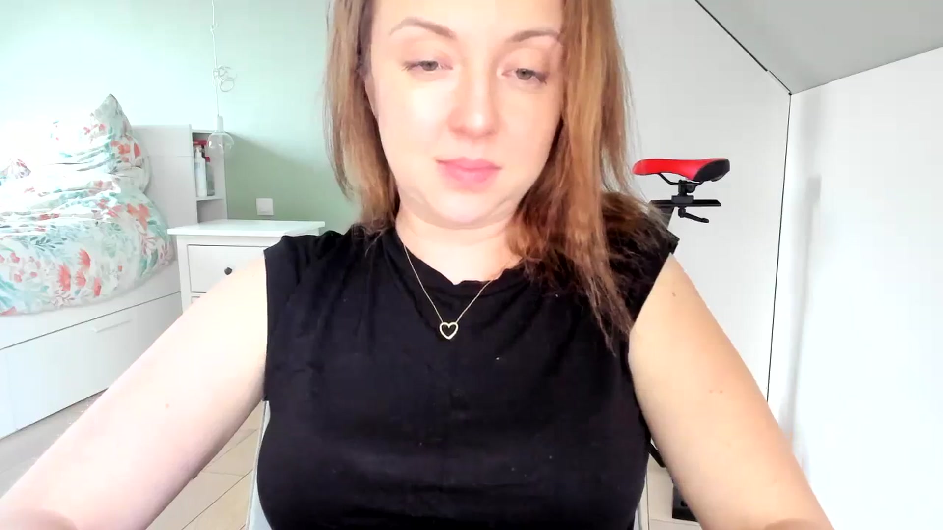 Gallery image thumbnail from AliceSmiley's myfreecams stream on, 01/22/2024, 14:29 image 7 of 20