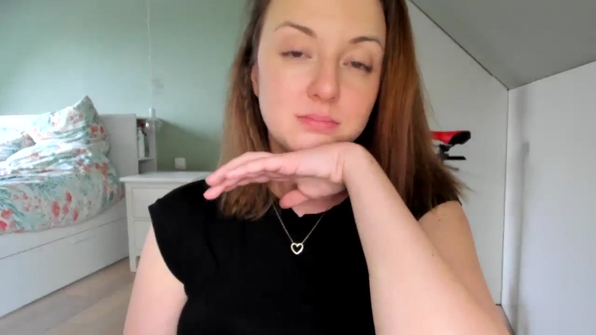 Gallery image thumbnail from AliceSmiley's myfreecams stream on, 01/22/2024, 14:29 image 3 of 20