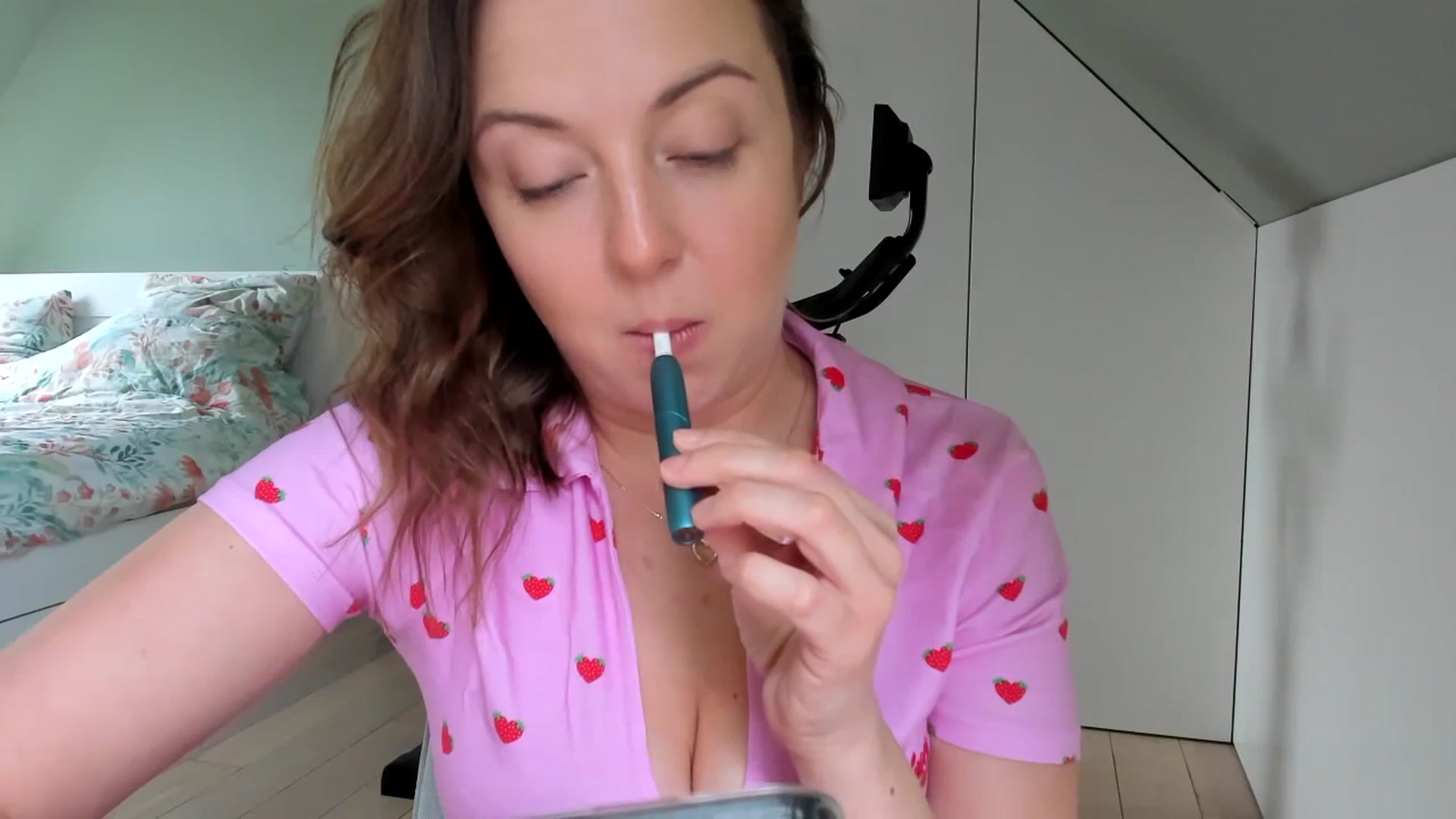 Gallery image thumbnail from AliceSmiley's myfreecams stream on, 01/24/2024, 11:25 image 17 of 20