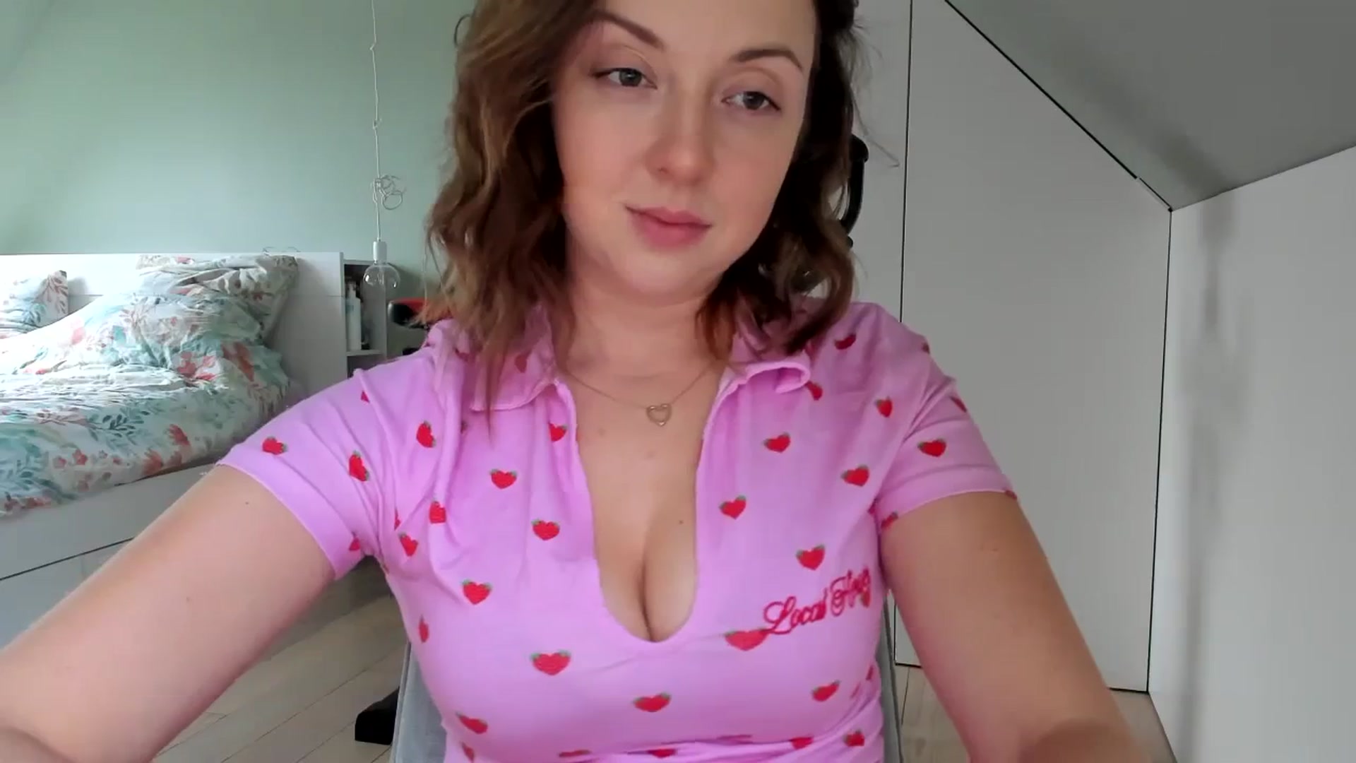 Gallery image thumbnail from AliceSmiley's myfreecams stream on, 01/24/2024, 11:25 image 20 of 20