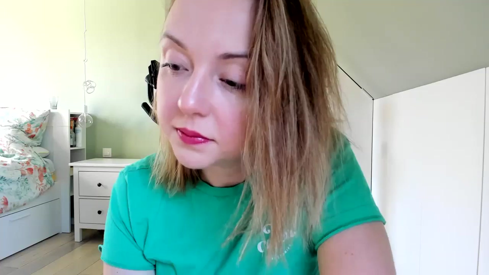 Gallery image thumbnail from AliceSmiley's myfreecams stream on, 01/29/2024, 10:34 image 4 of 20