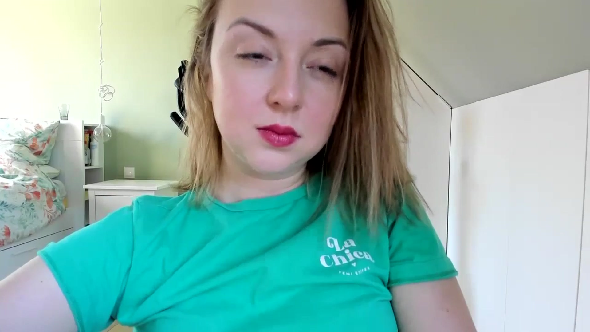 Gallery image thumbnail from AliceSmiley's myfreecams stream on, 01/29/2024, 10:34 image 13 of 20