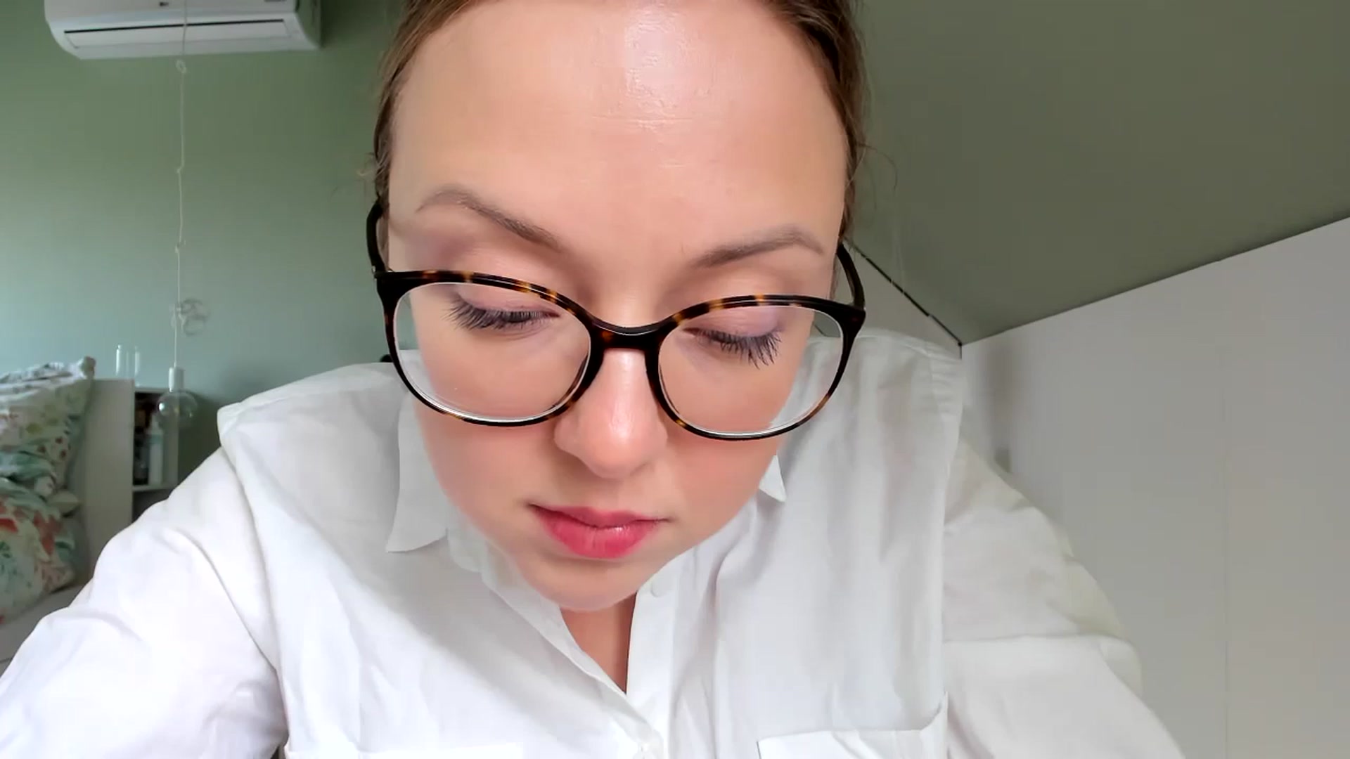 Gallery image thumbnail from AliceSmiley's myfreecams stream on, 02/02/2024, 11:52 image 14 of 20