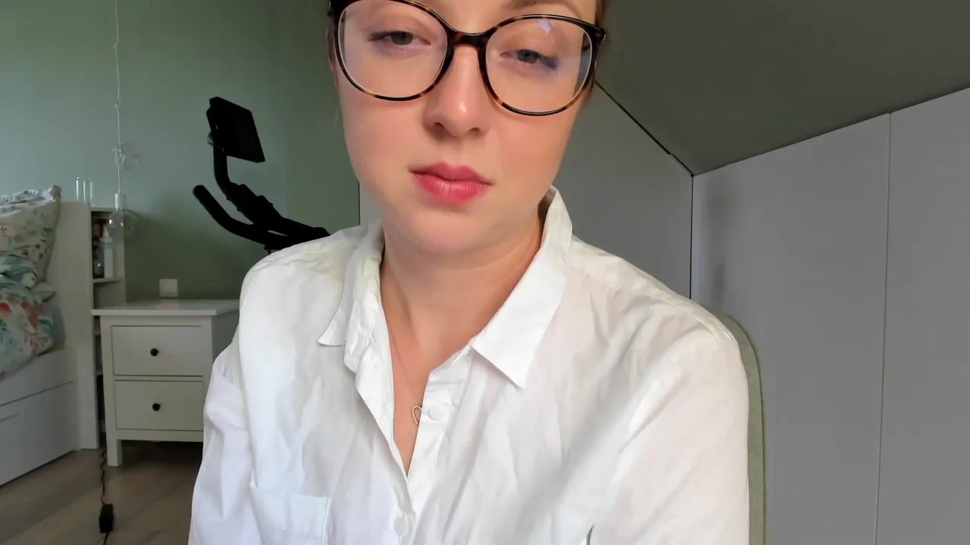 Gallery image thumbnail from AliceSmiley's myfreecams stream on, 02/02/2024, 13:07 image 17 of 20