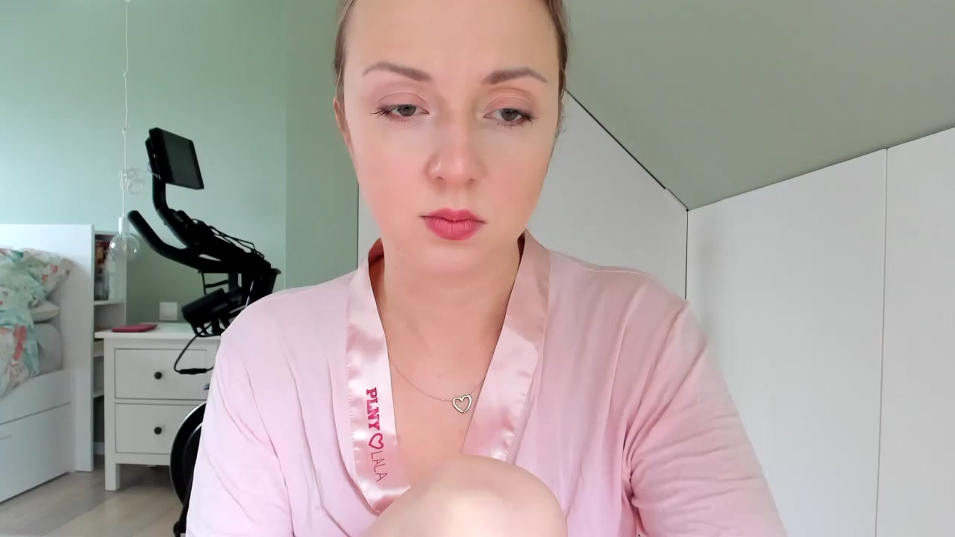 Gallery image thumbnail from AliceSmiley's myfreecams stream on, 02/07/2024, 11:11 image 20 of 20