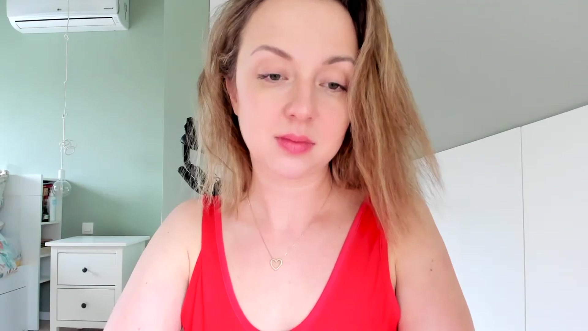 Gallery image thumbnail from AliceSmiley's myfreecams stream on, 02/09/2024, 12:06 image 4 of 20
