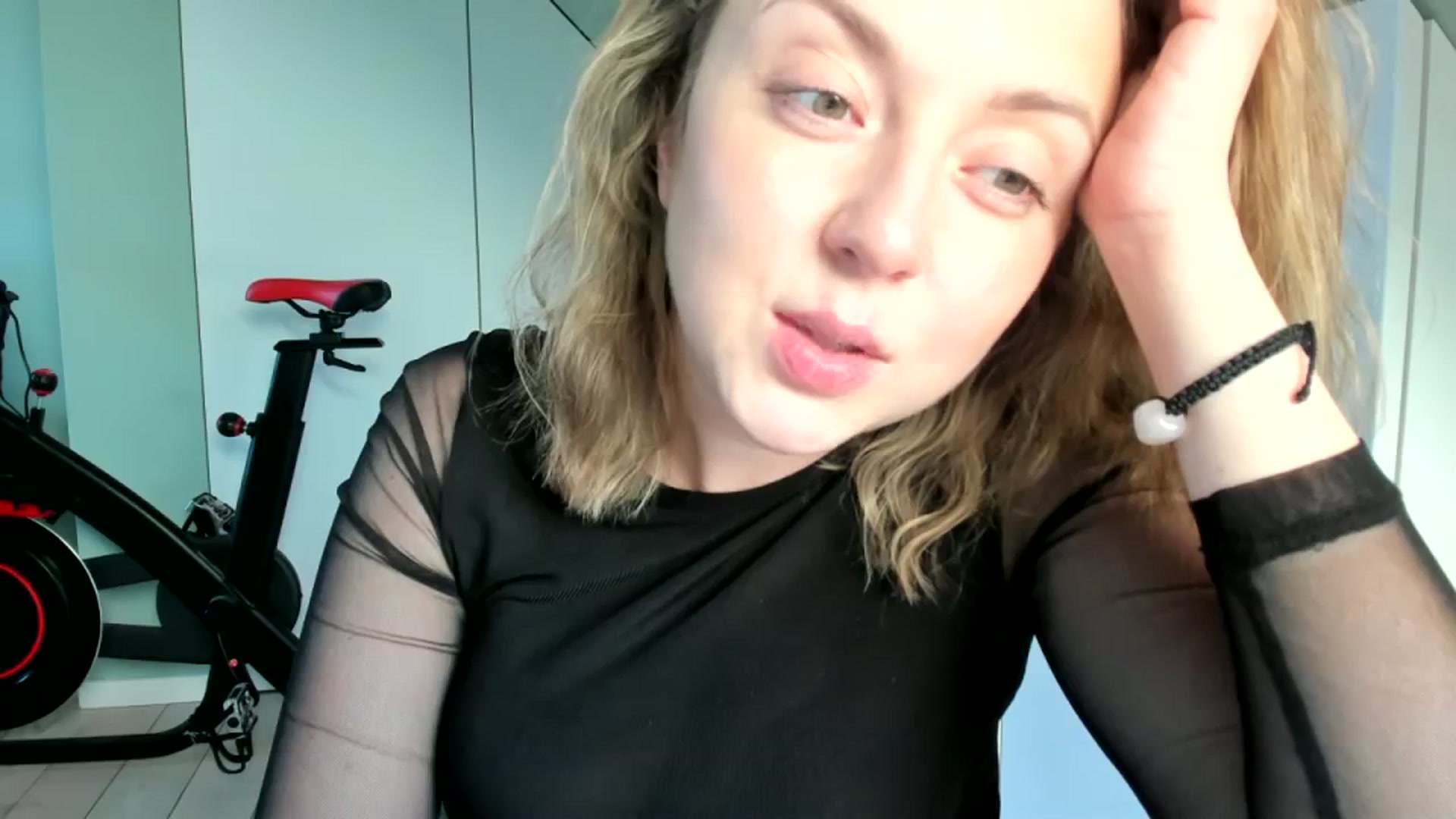 Gallery image thumbnail from AliceSmiley's myfreecams stream on, 02/16/2024, 13:24 image 8 of 20
