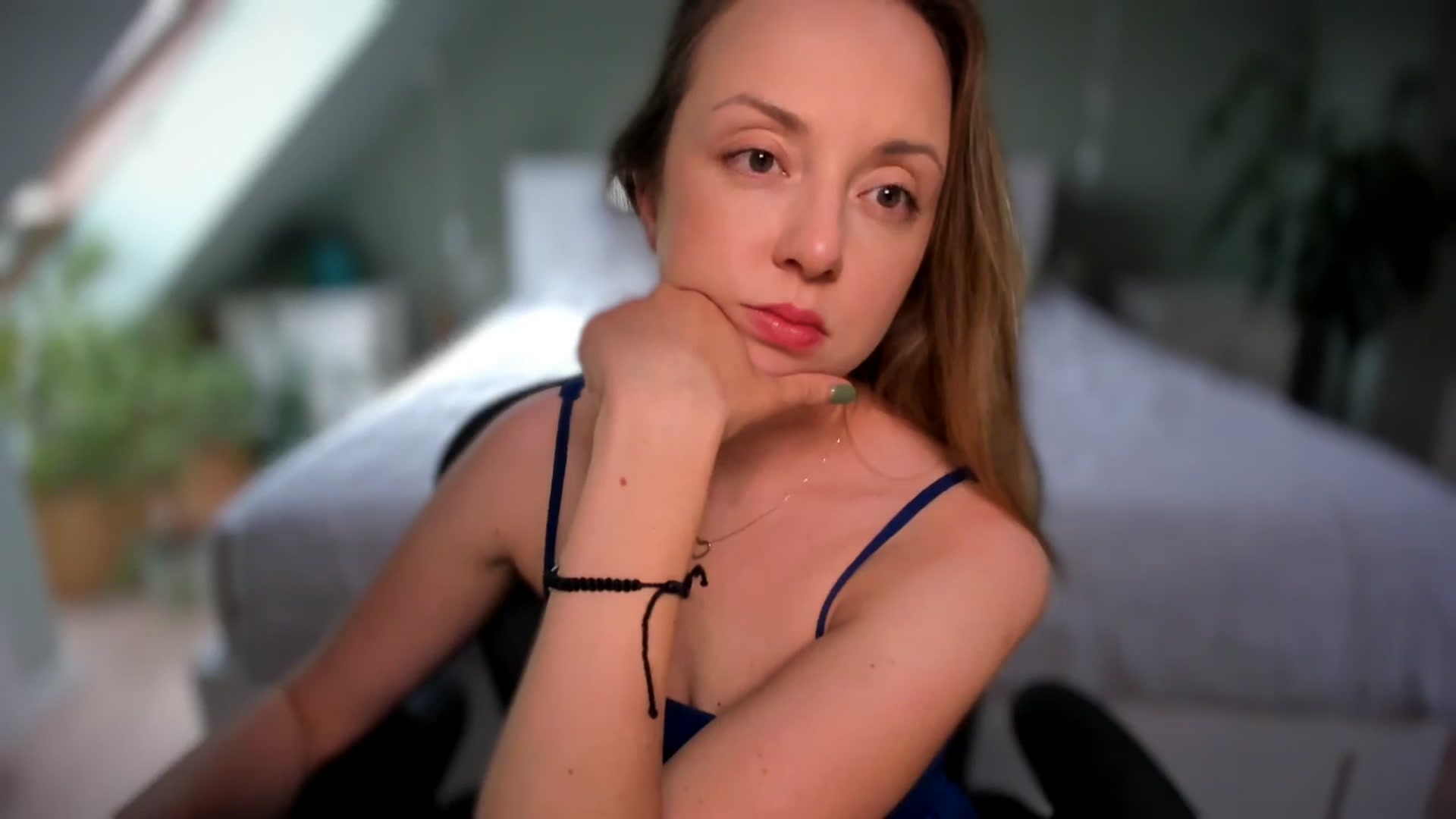 Gallery image thumbnail from AliceSmiley's myfreecams stream on, 06/04/2024, 11:34 image 8 of 20