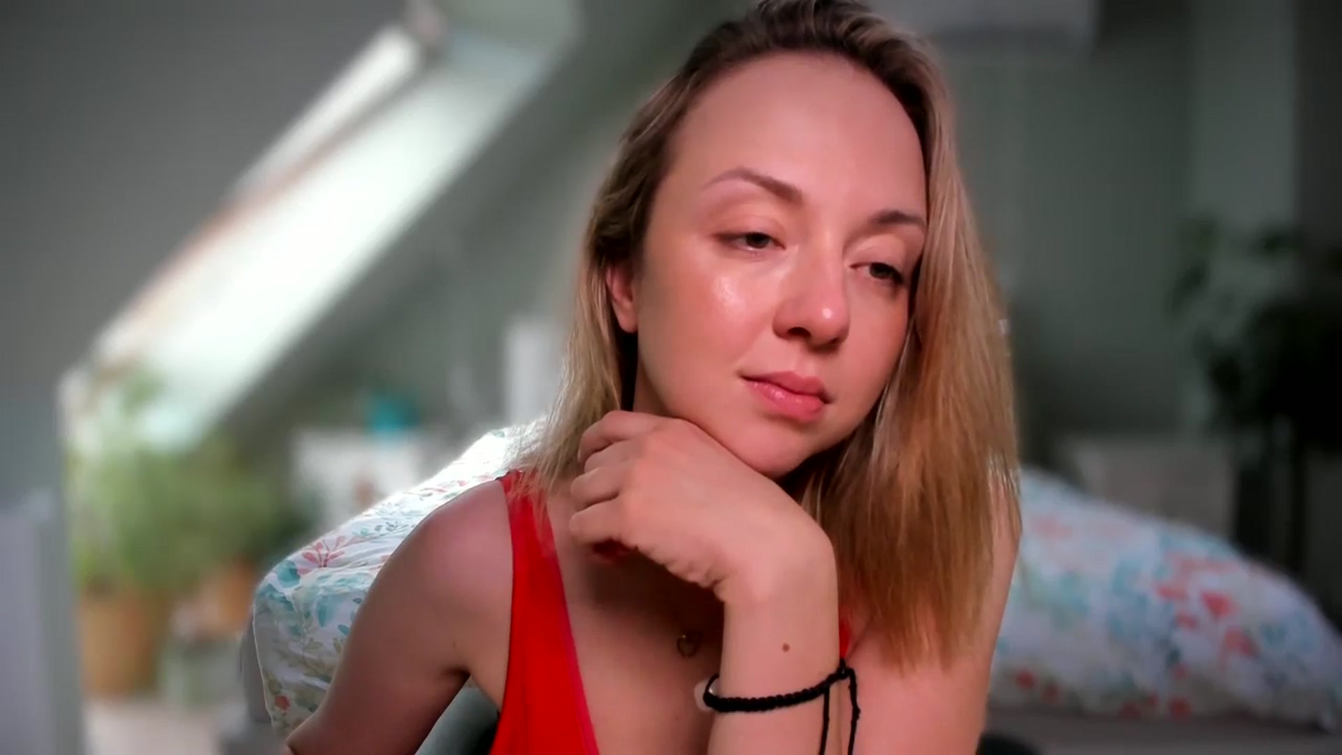Gallery image thumbnail from AliceSmiley's myfreecams stream on, 06/20/2024, 10:31 image 3 of 20