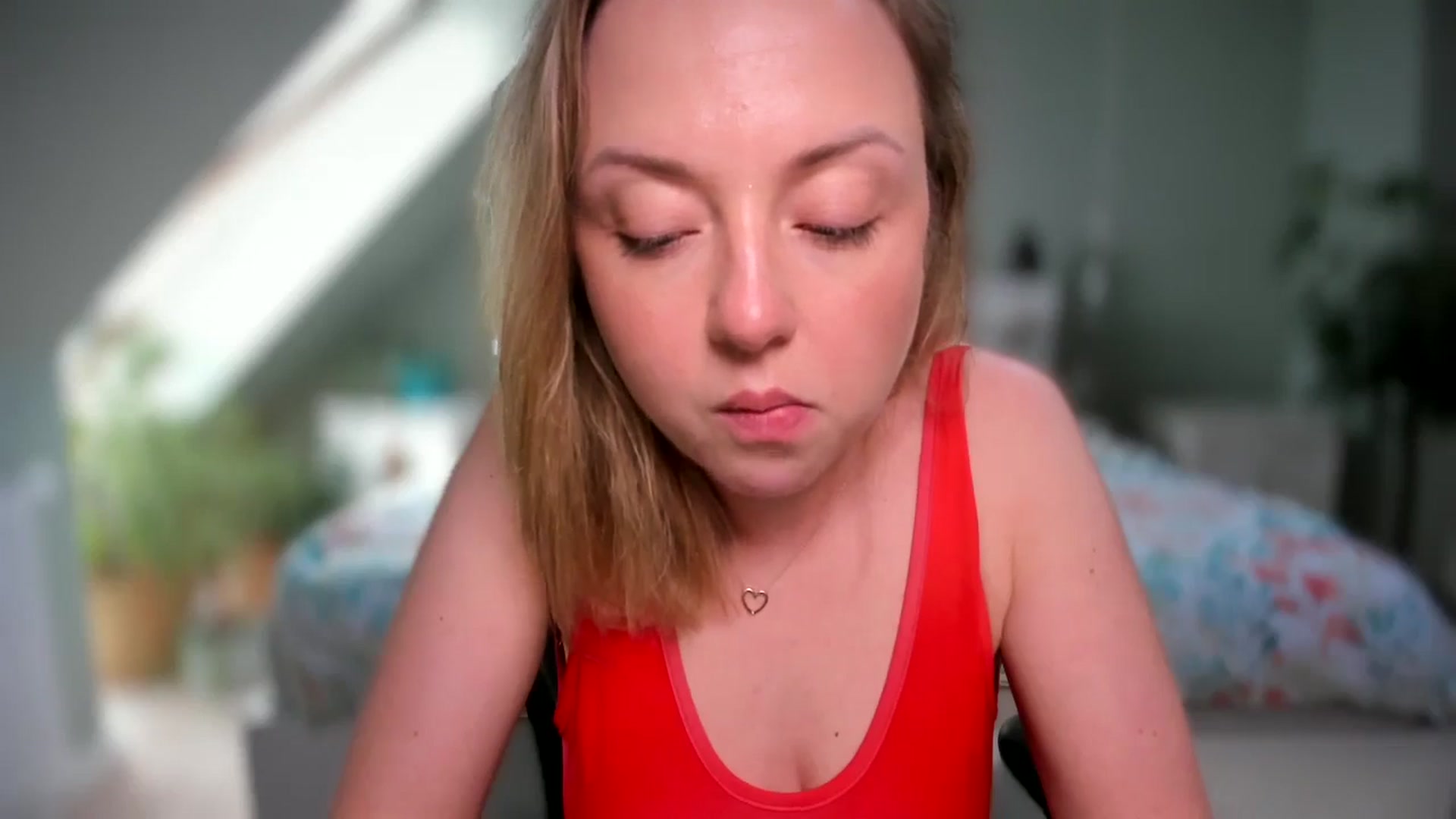 Gallery image thumbnail from AliceSmiley's myfreecams stream on, 06/20/2024, 10:31 image 6 of 20