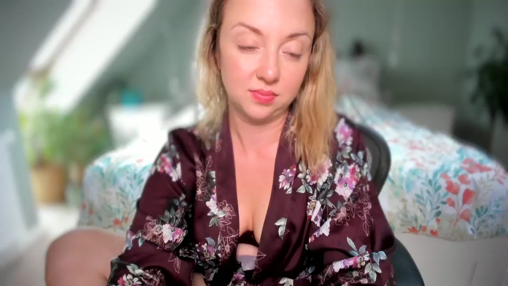 Gallery image thumbnail from AliceSmiley's myfreecams stream on, 07/23/2024, 09:59 image 13 of 20