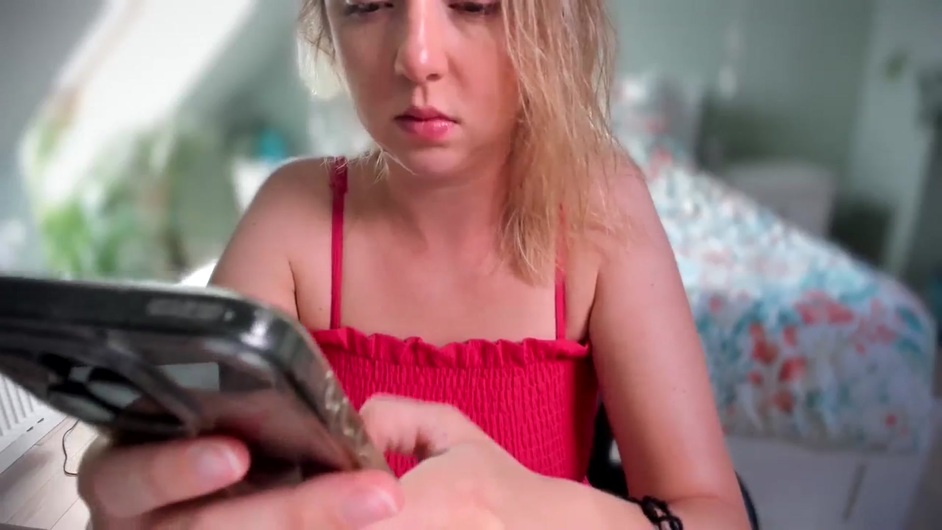 Gallery image thumbnail from AliceSmiley's myfreecams stream on, 08/30/2024, 09:38 image 20 of 20