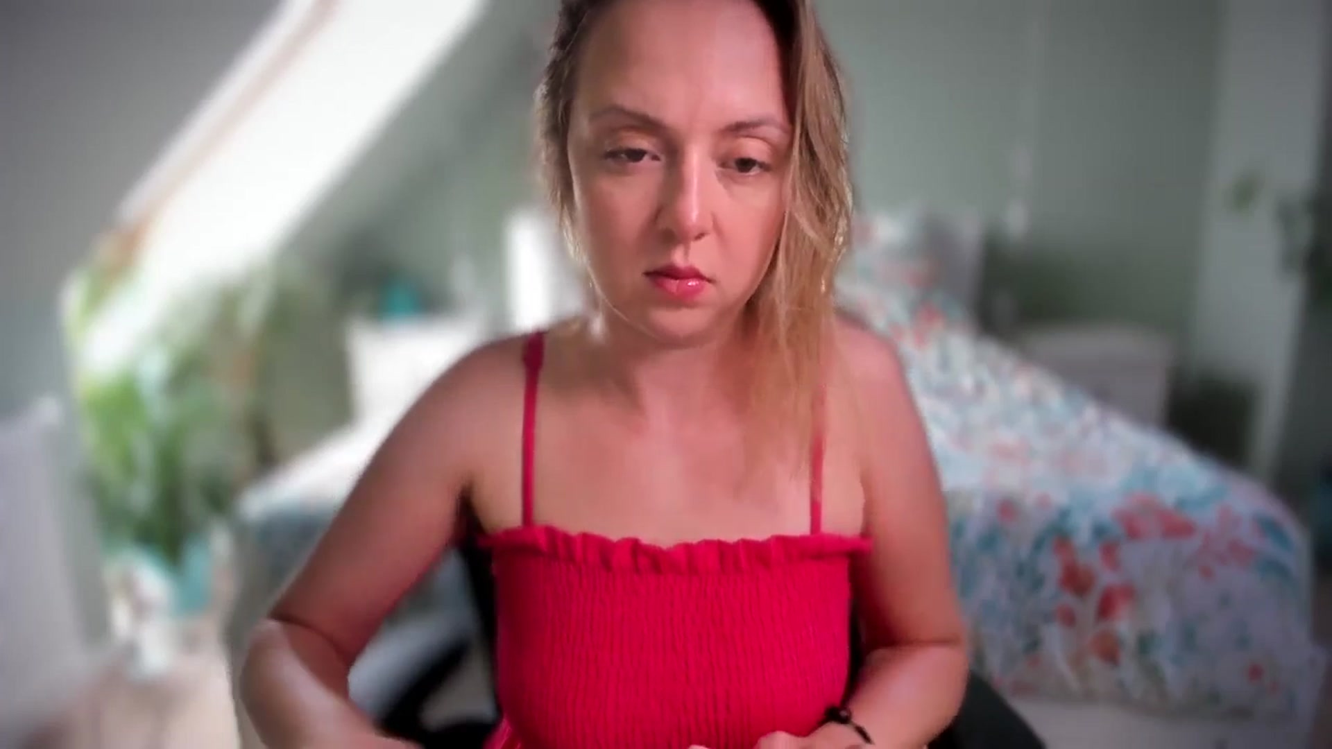 Gallery image thumbnail from AliceSmiley's myfreecams stream on, 08/30/2024, 09:38 image 6 of 20