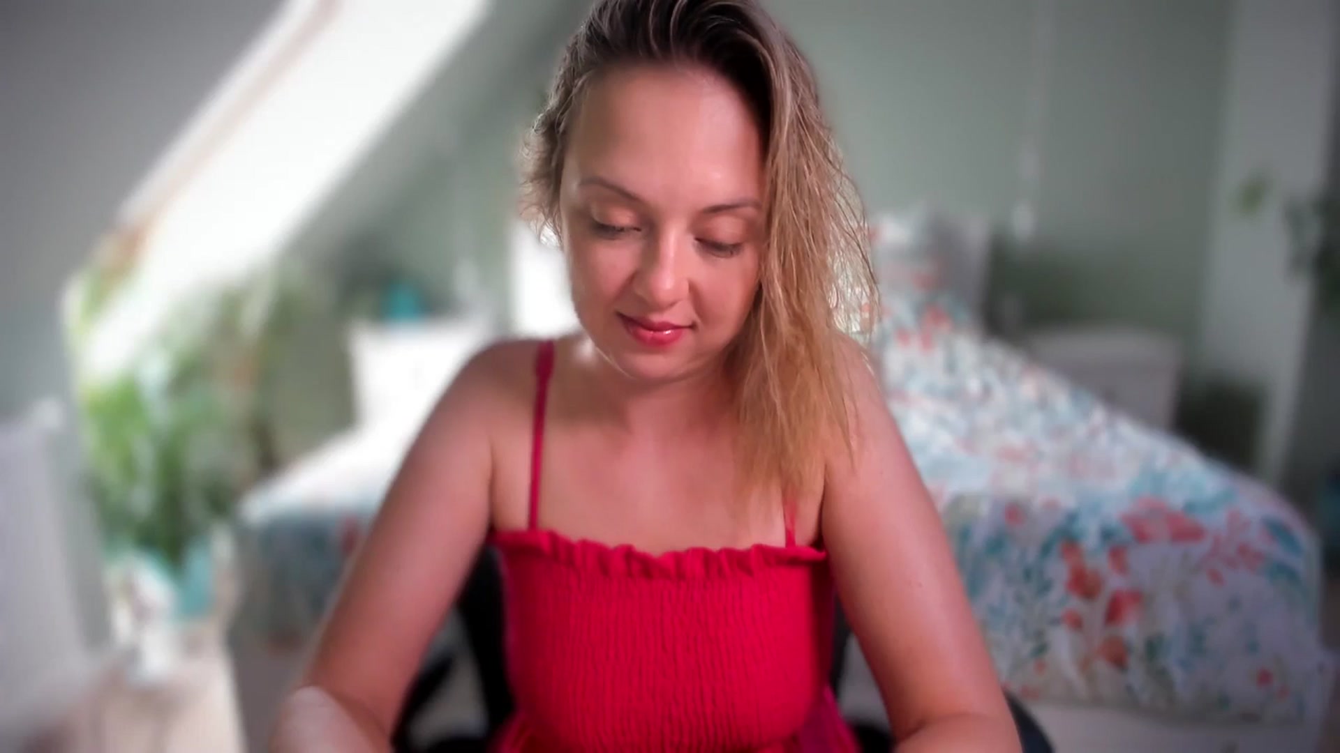 Gallery image thumbnail from AliceSmiley's myfreecams stream on, 08/30/2024, 09:38 image 9 of 20