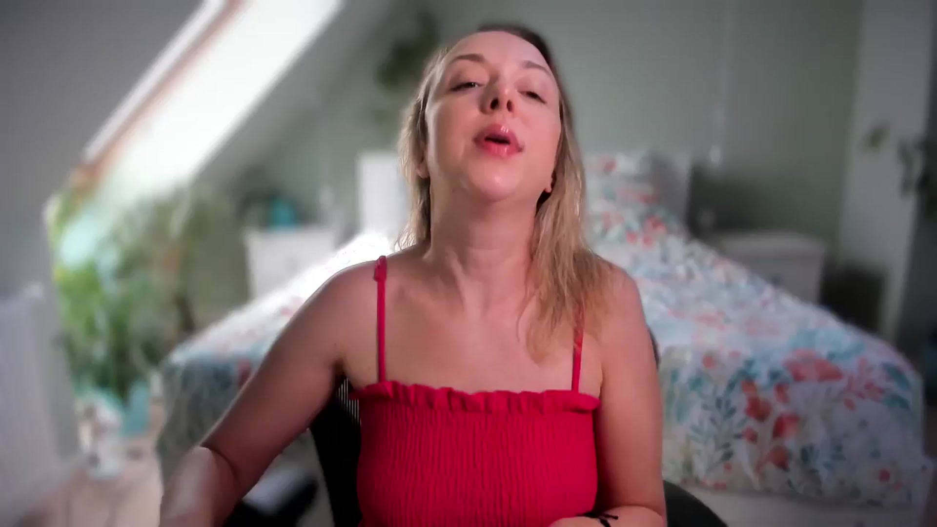 Gallery image thumbnail from AliceSmiley's myfreecams stream on, 08/30/2024, 09:38 image 11 of 20