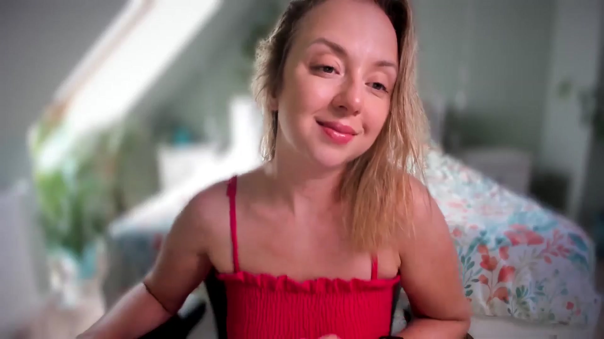 Gallery image thumbnail from AliceSmiley's myfreecams stream on, 08/30/2024, 09:38 image 10 of 20