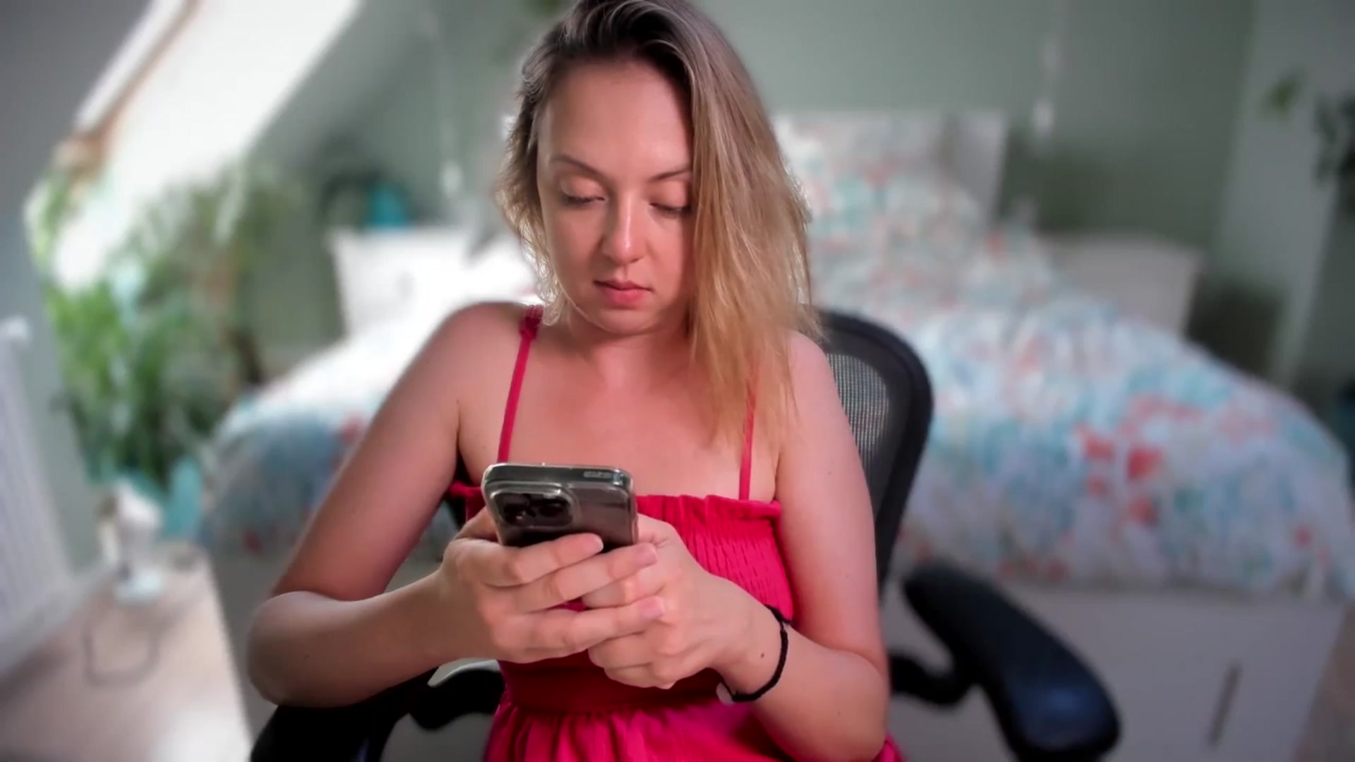 Gallery image thumbnail from AliceSmiley's myfreecams stream on, 08/30/2024, 11:11 image 15 of 20