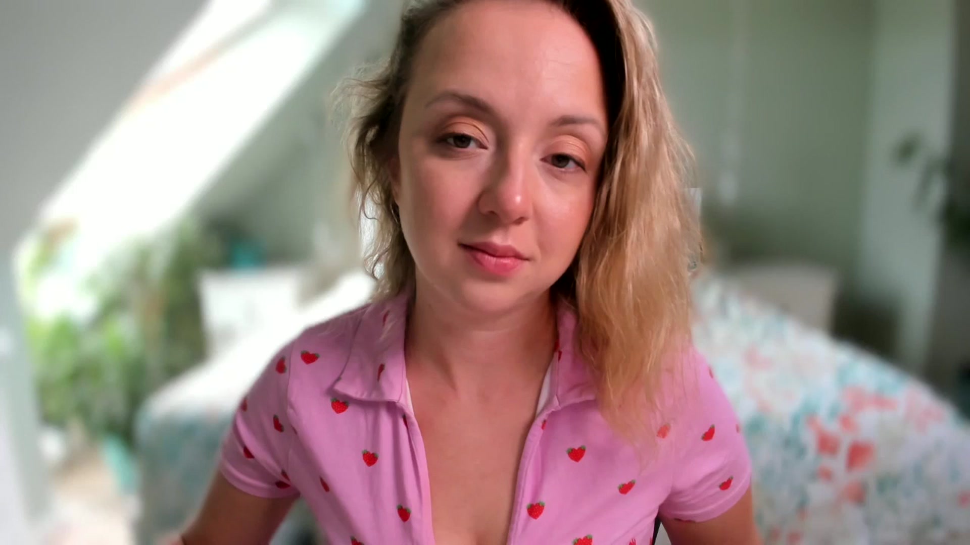 Gallery image thumbnail from AliceSmiley's myfreecams stream on, 09/26/2024, 10:10 image 5 of 20