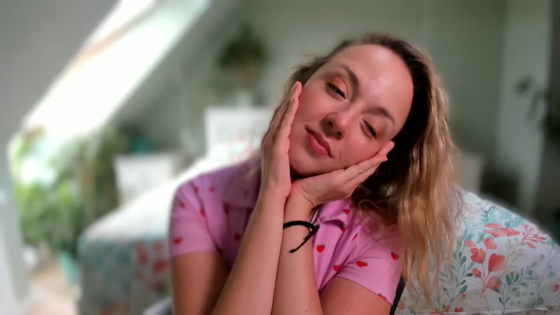 Gallery image thumbnail from AliceSmiley's myfreecams stream on, 09/26/2024, 10:10 image 4 of 20