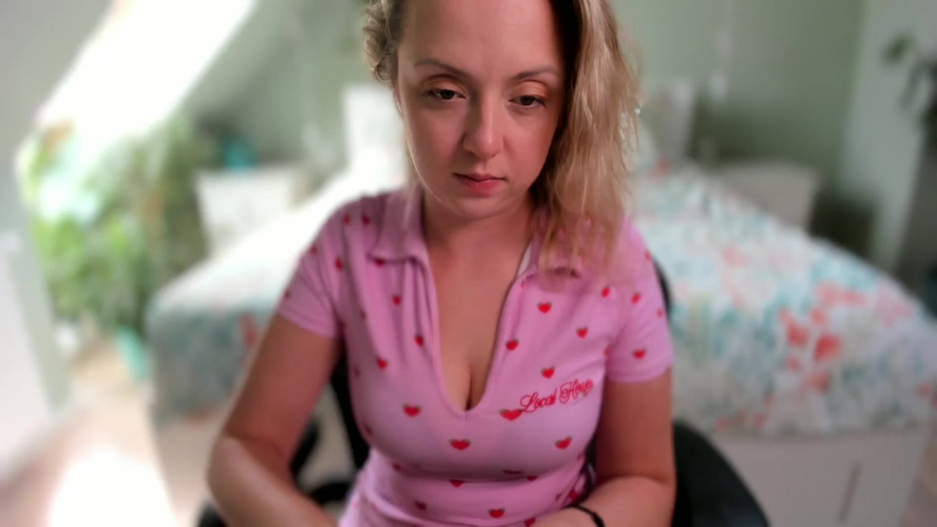 Gallery image thumbnail from AliceSmiley's myfreecams stream on, 09/26/2024, 10:10 image 14 of 20