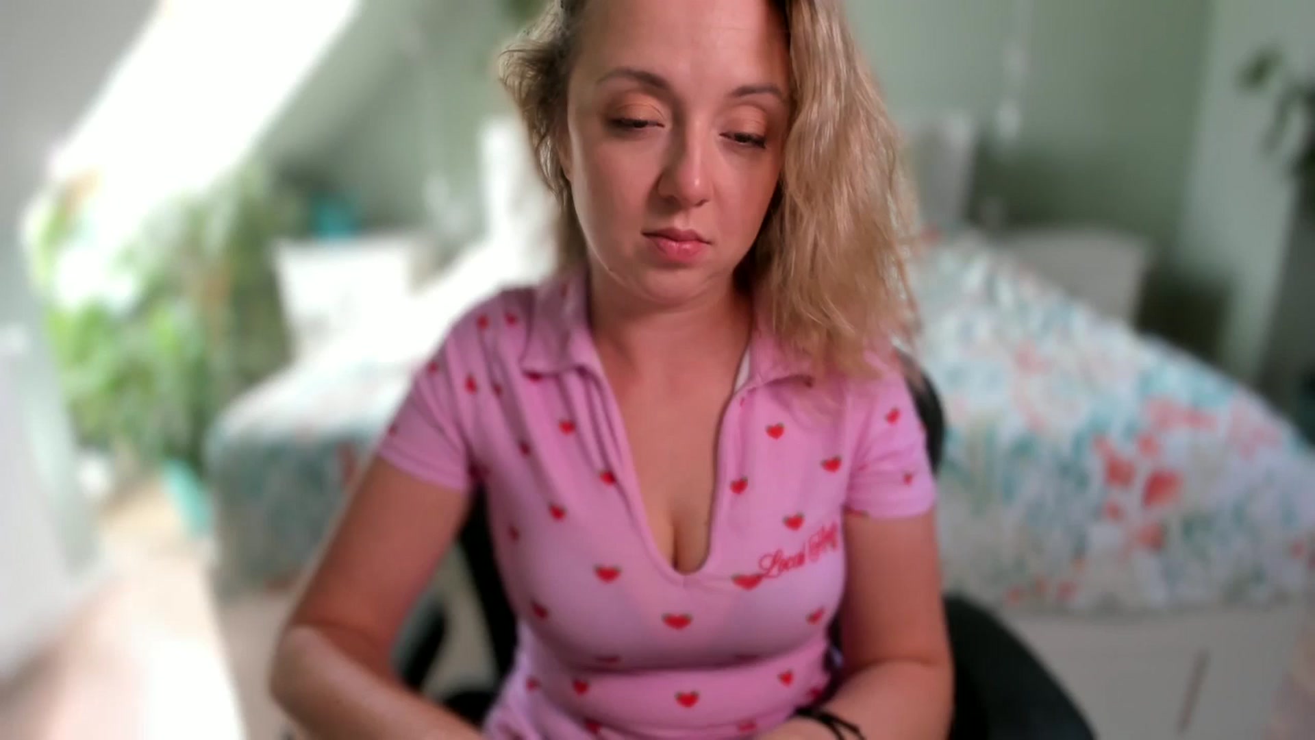 Gallery image thumbnail from AliceSmiley's myfreecams stream on, 09/26/2024, 10:40 image 17 of 20