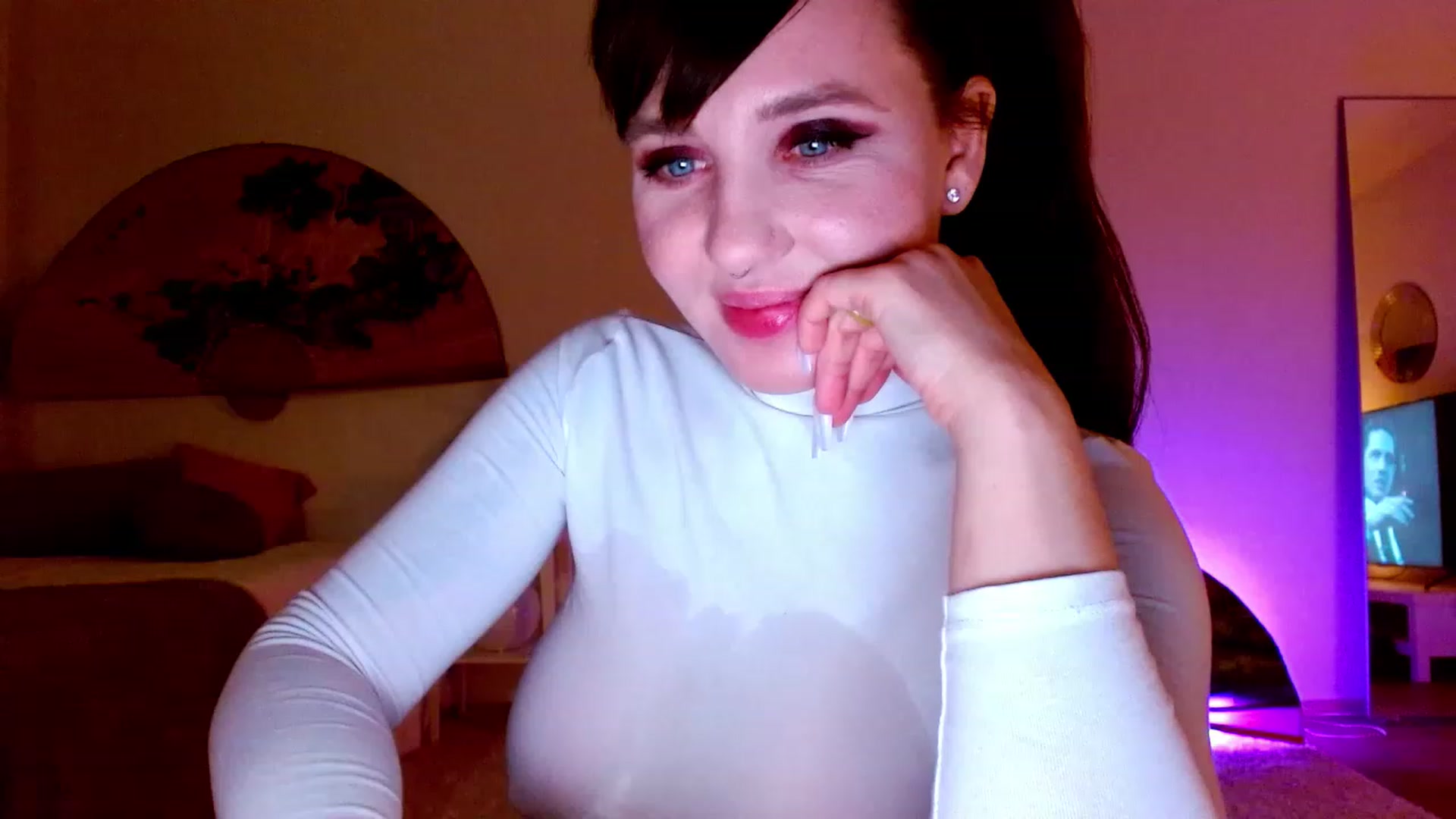 Gallery image thumbnail from AliceStarborn's myfreecams stream on, 04/22/2023, 14:23 image 10 of 20
