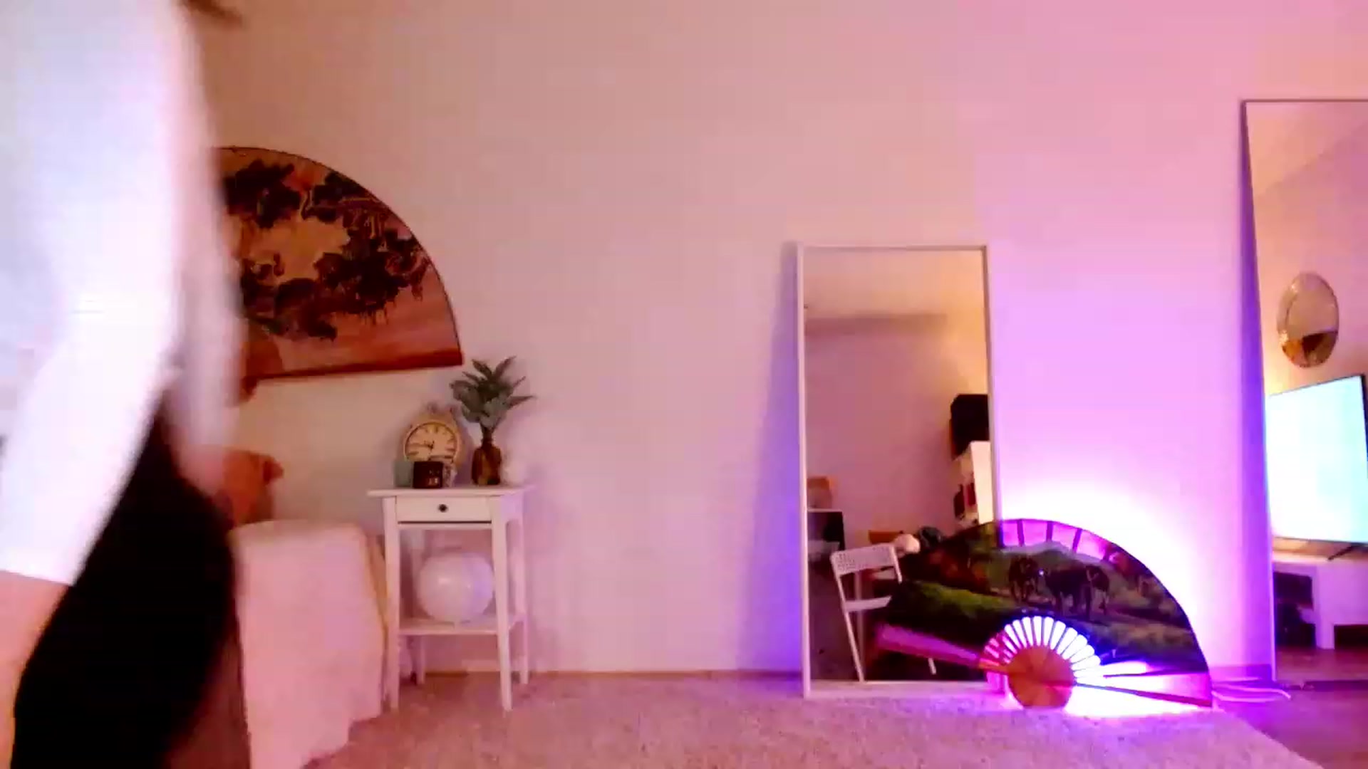 Gallery image thumbnail from AliceStarborn's myfreecams stream on, 04/22/2023, 14:23 image 17 of 20