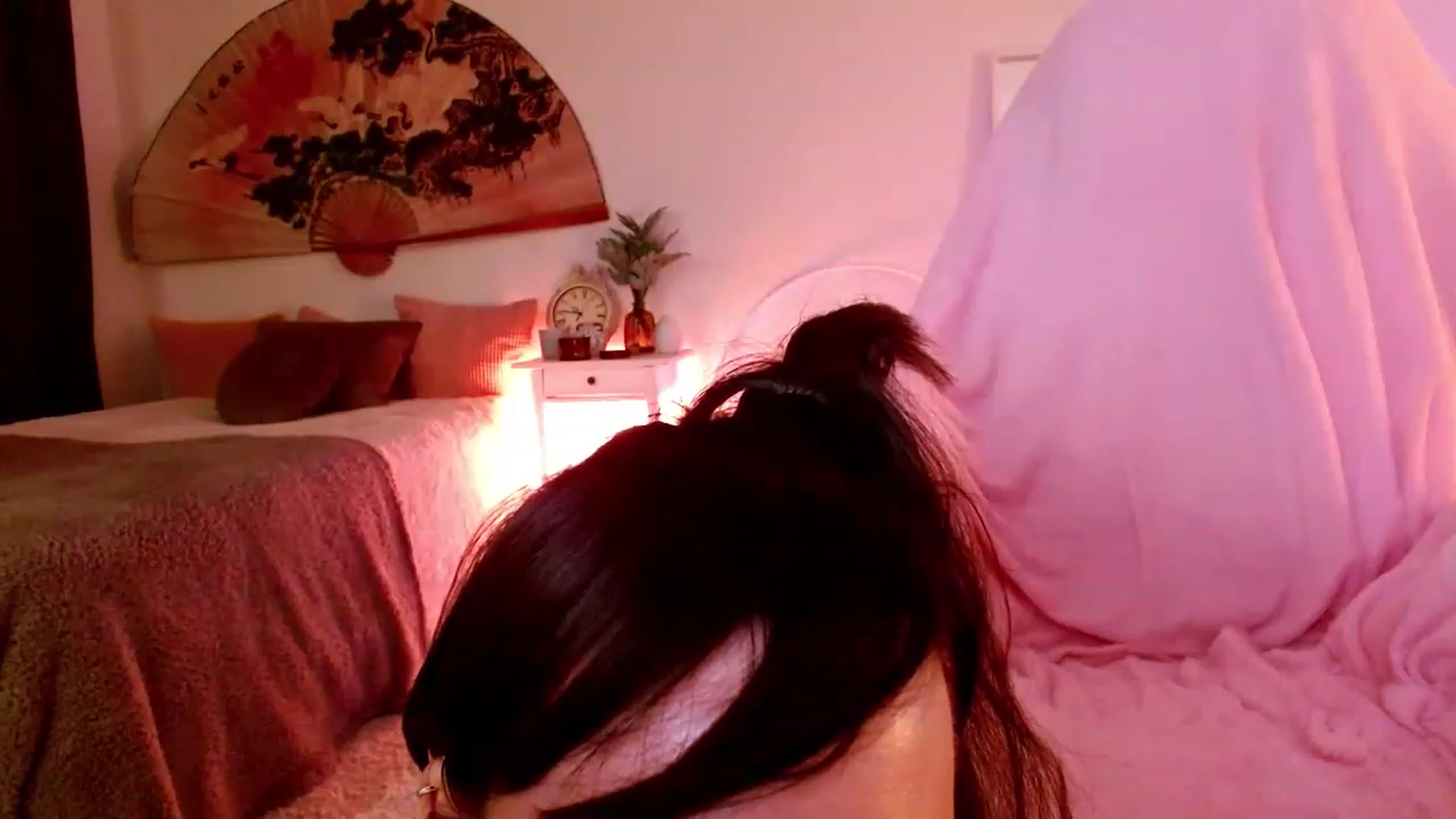 Gallery image thumbnail from AliceStarborn's myfreecams stream on, 04/23/2023, 18:22 image 3 of 20