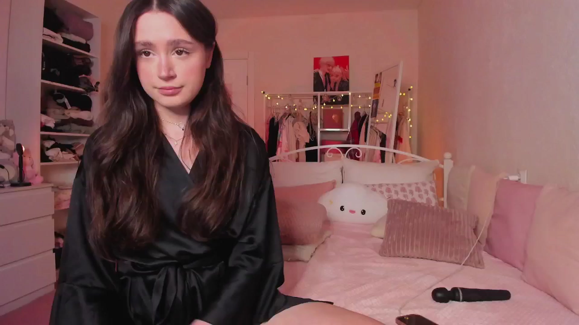 Gallery image thumbnail from AliceXsweeT's myfreecams stream on, 11/23/2024, 16:37 image 2 of 20