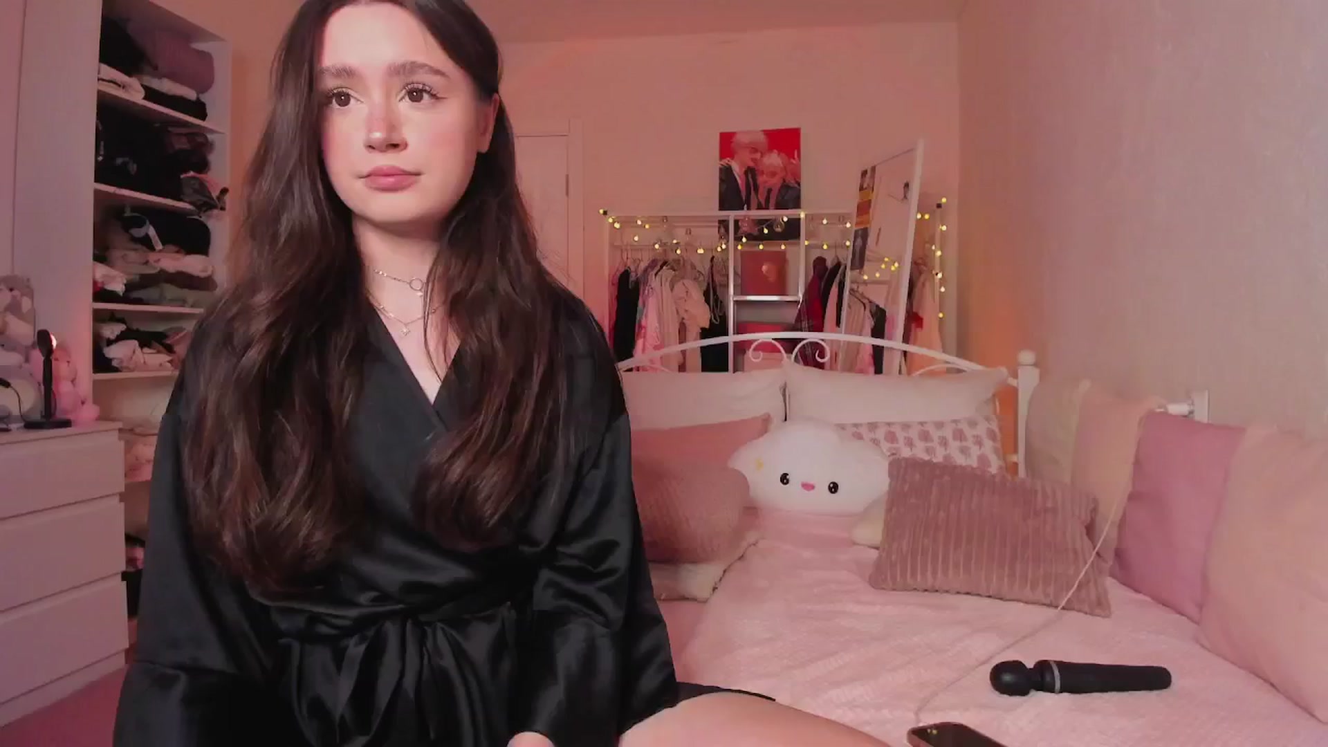 Gallery image thumbnail from AliceXsweeT's myfreecams stream on, 11/23/2024, 16:37 image 1 of 20