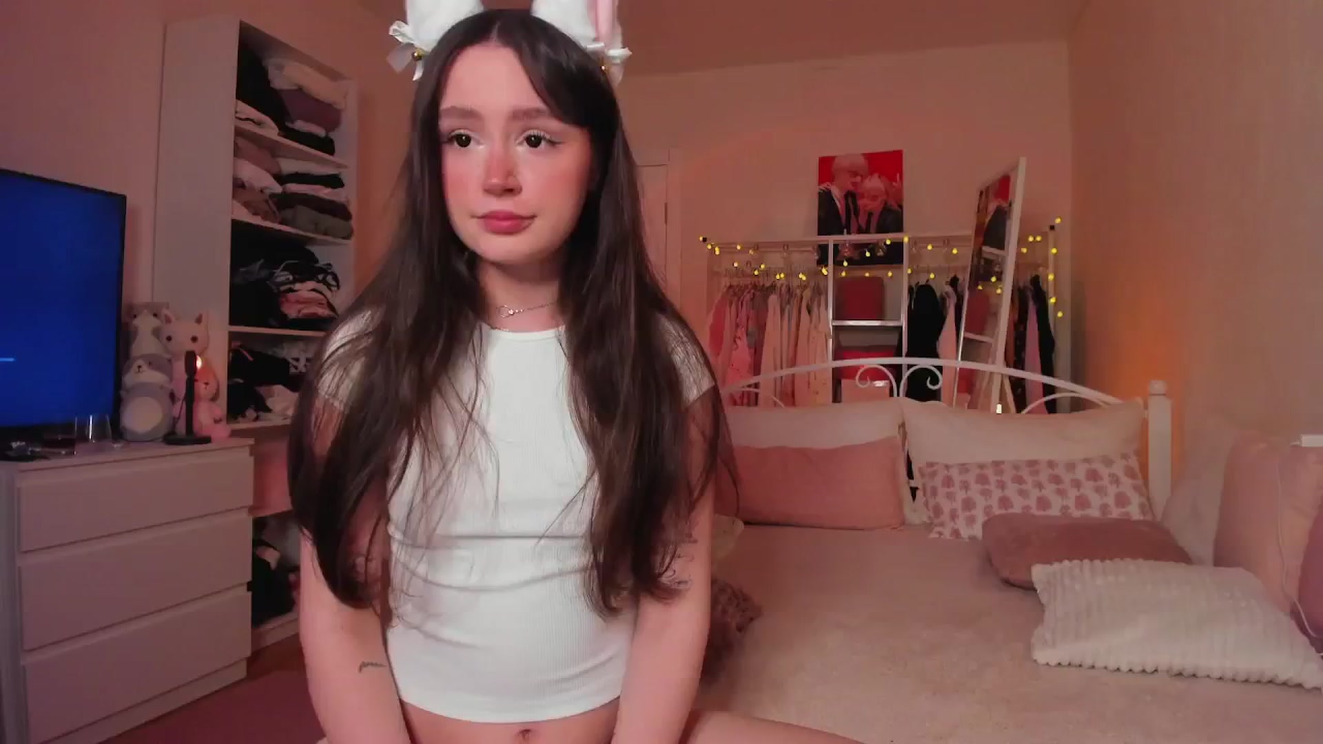 Gallery image thumbnail from AliceXsweeT's myfreecams stream on, 01/28/2025, 16:03 image 1 of 20