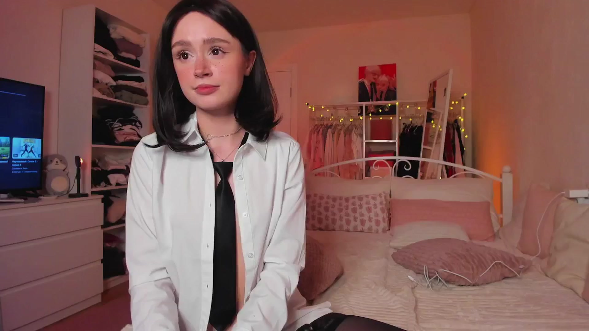 Gallery image thumbnail from AliceXsweeT's myfreecams stream on, 03/01/2025, 16:42 image 20 of 20