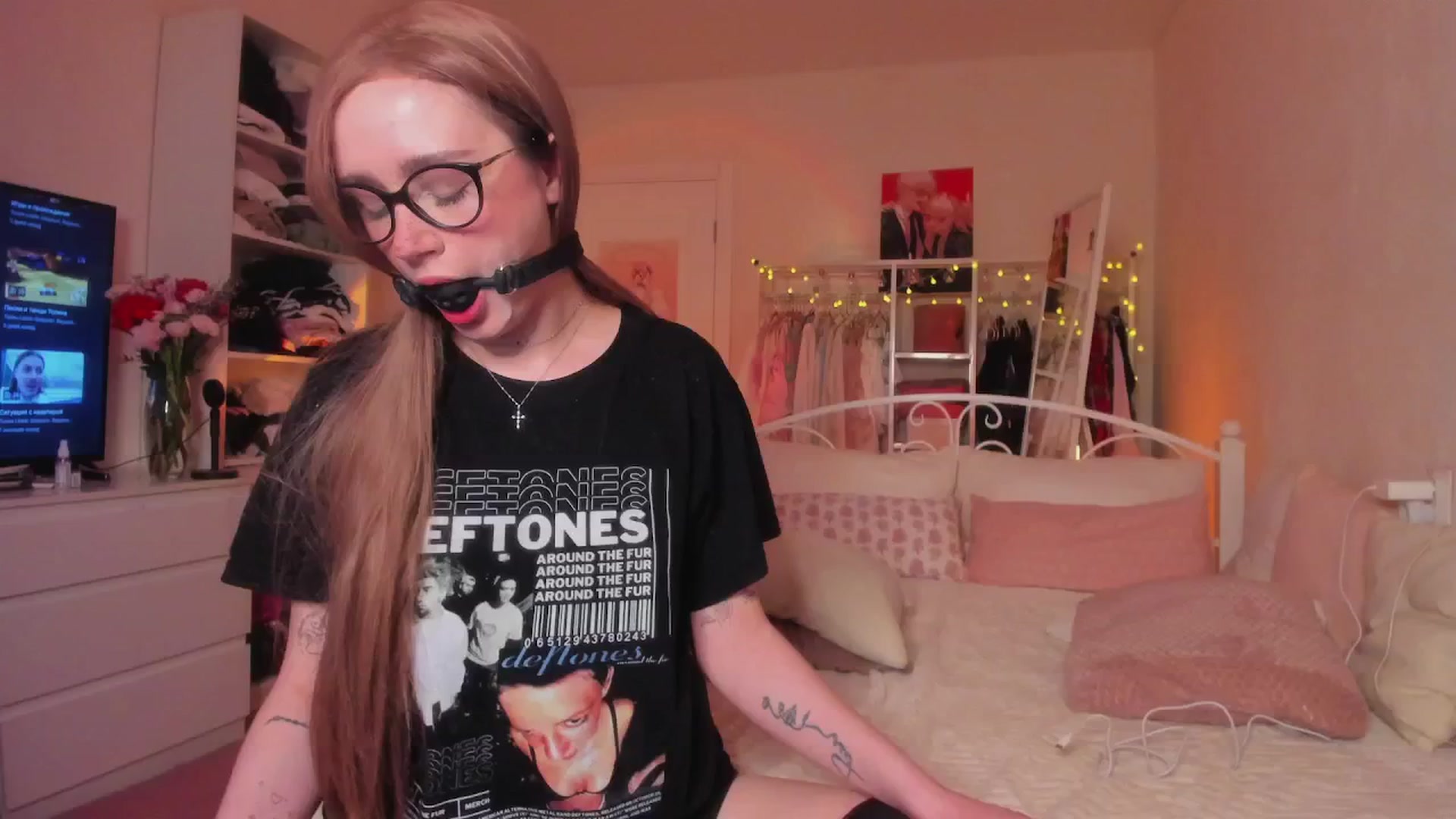 Gallery image thumbnail from AliceXsweeT's myfreecams stream on, 03/07/2025, 17:33 image 18 of 20