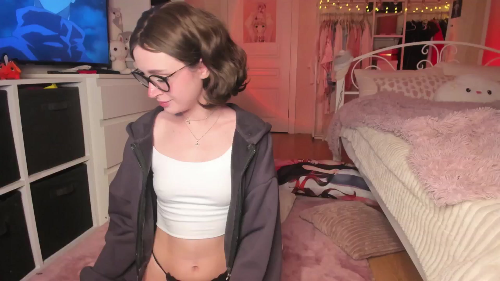 Gallery image thumbnail from AliceXsweeT's myfreecams stream on, 03/21/2025, 17:37 image 8 of 20