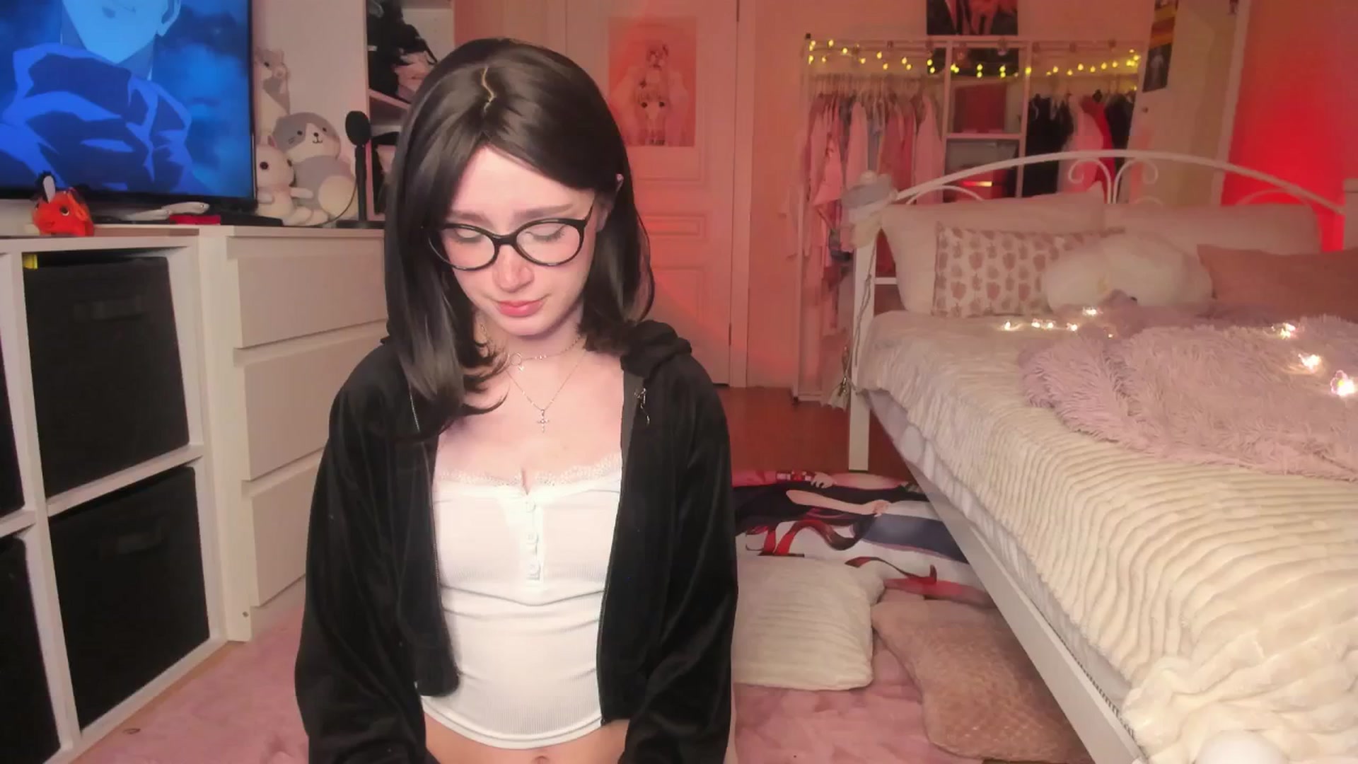 Gallery image thumbnail from AliceXsweeT's myfreecams stream on, 03/23/2025, 16:37 image 18 of 20